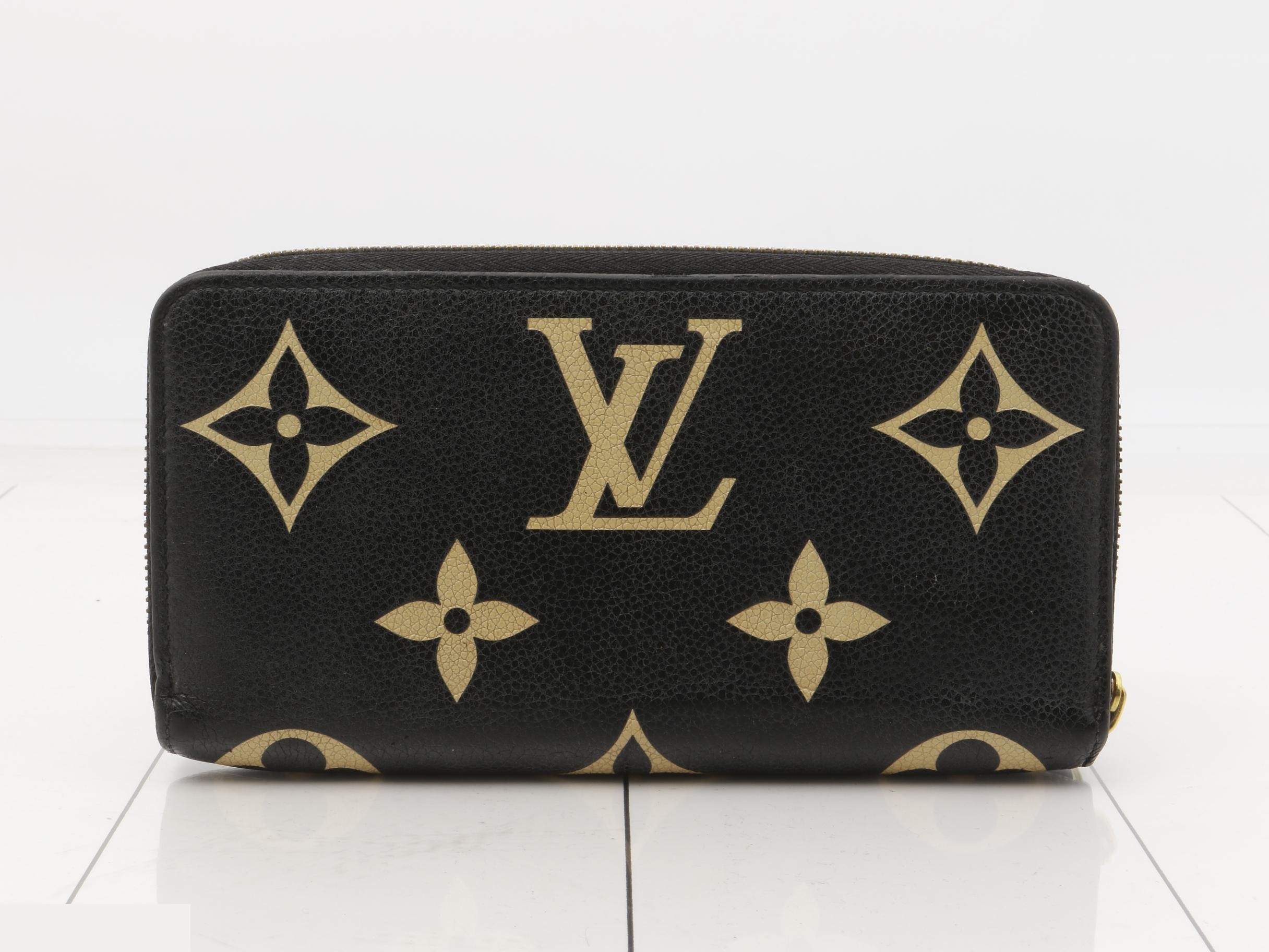 Long Wallet — view 2