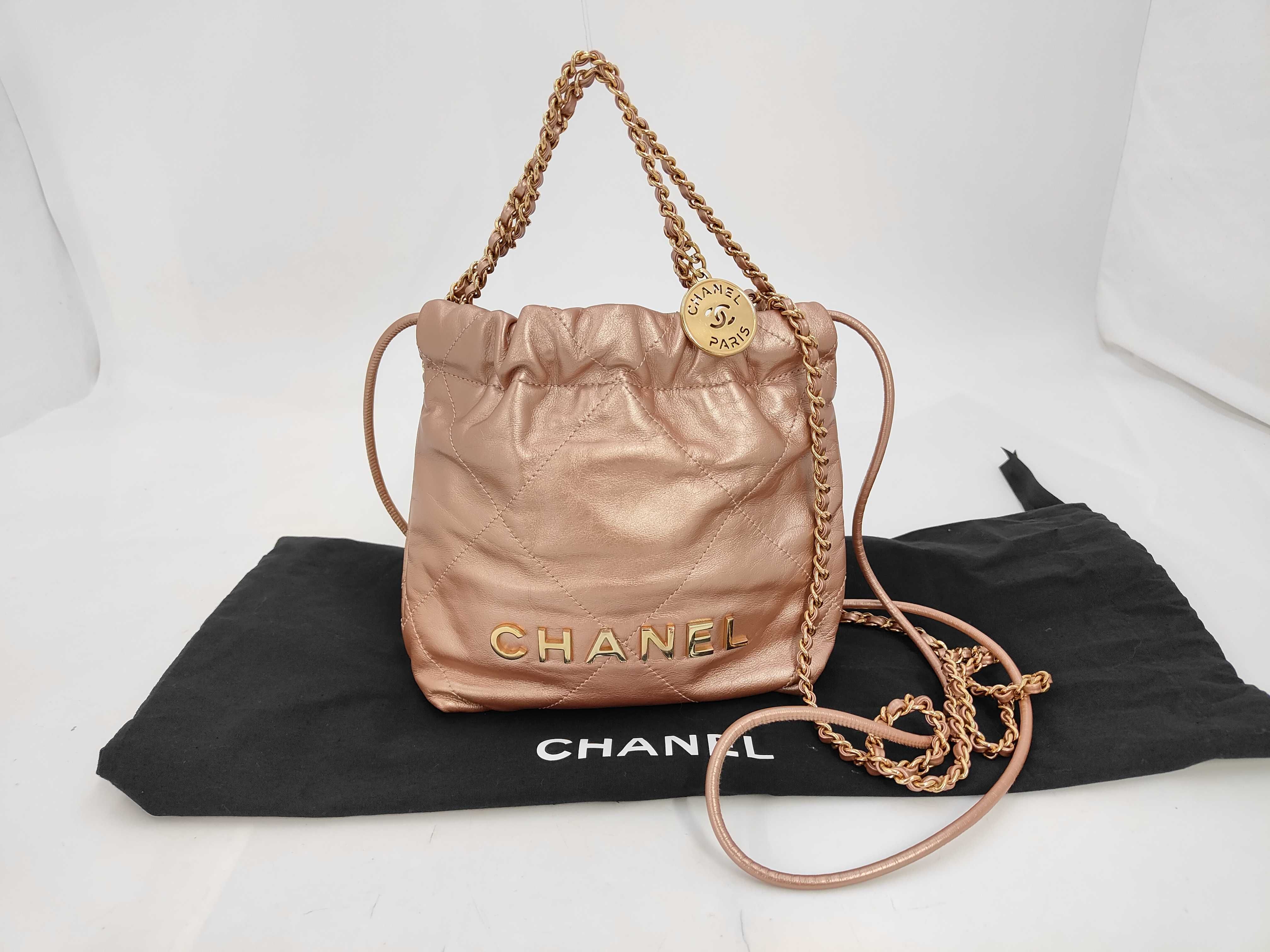 22 Mini Chain Leather Shoulder Bag