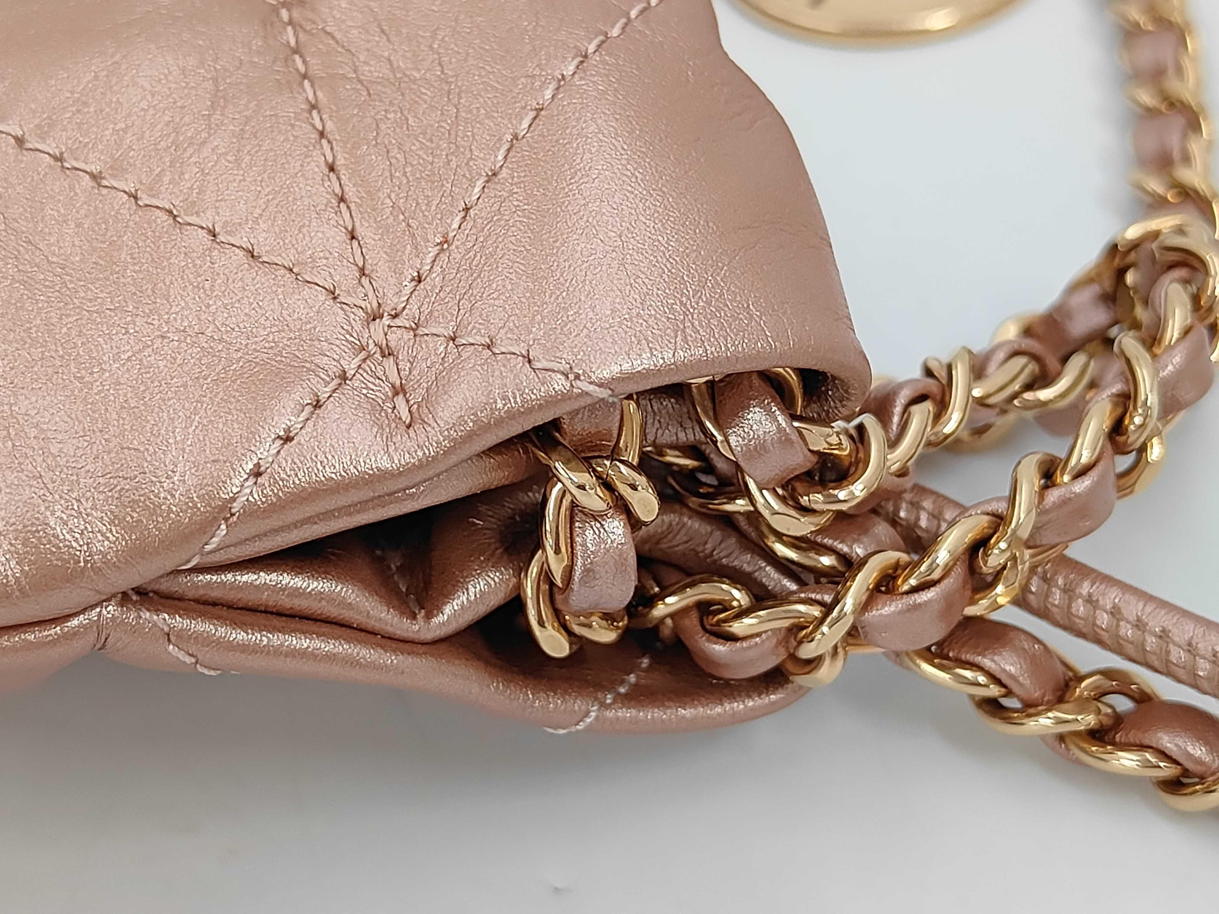 22 Mini Chain Leather Shoulder Bag — view 7