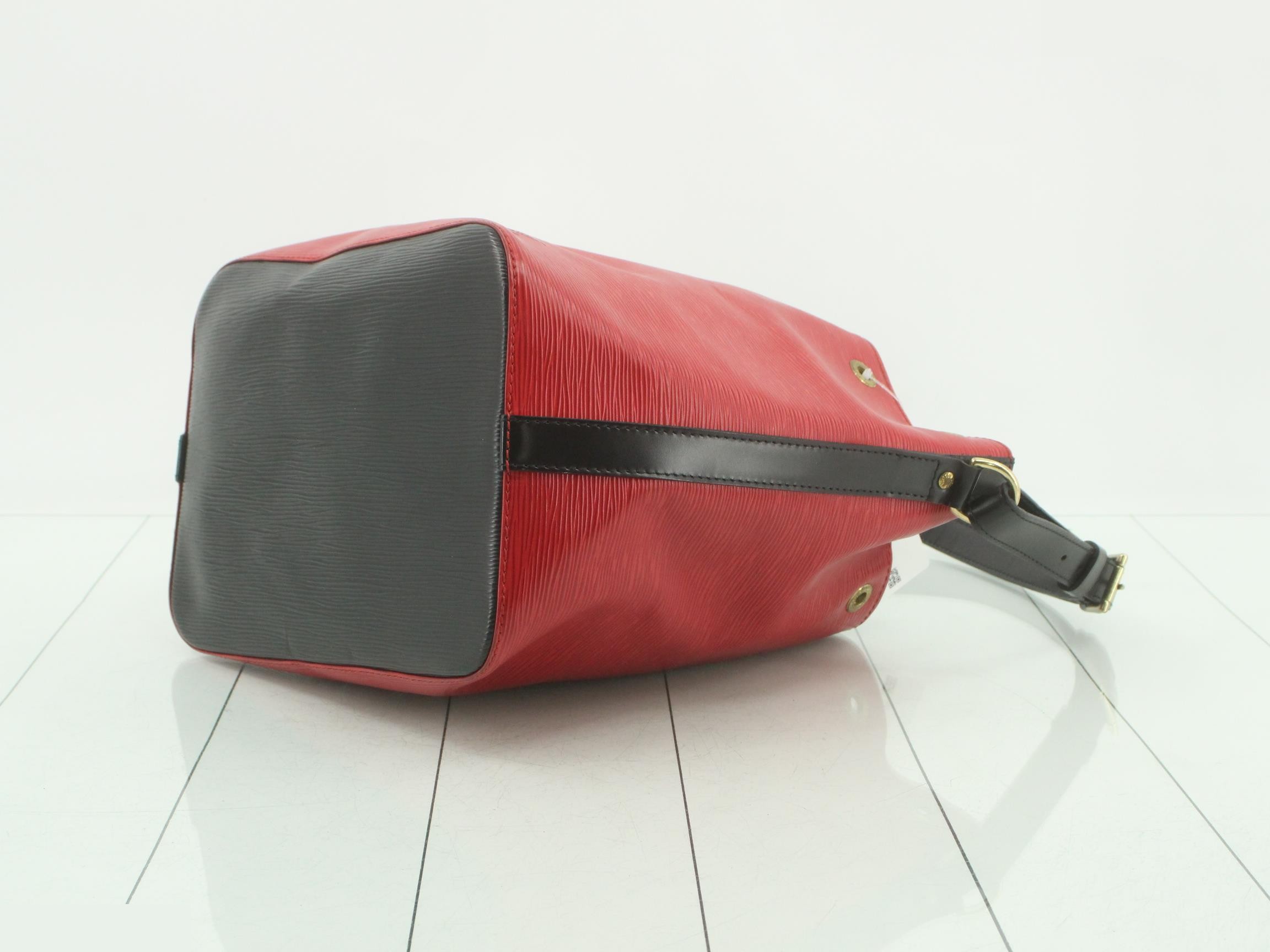 Epi Shoulder Bag — view 6