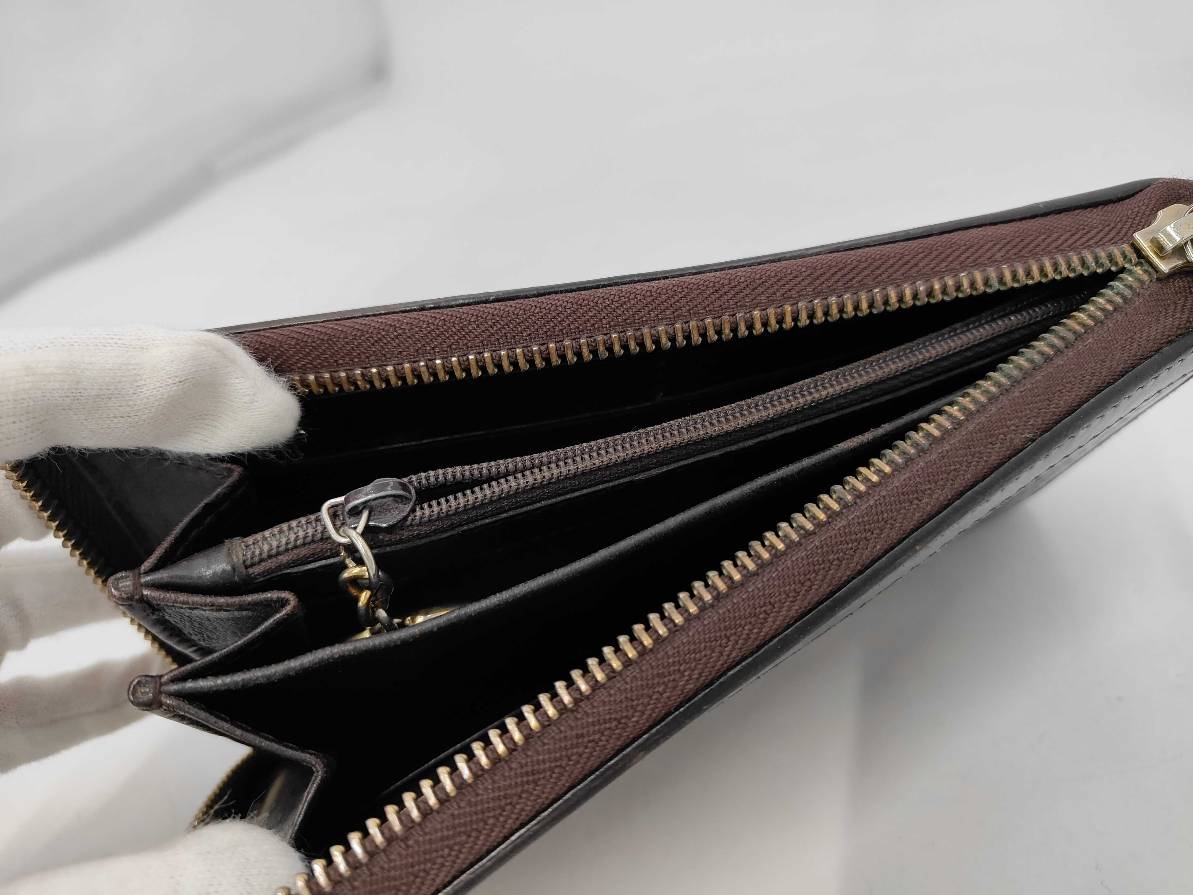 wallet — view 6
