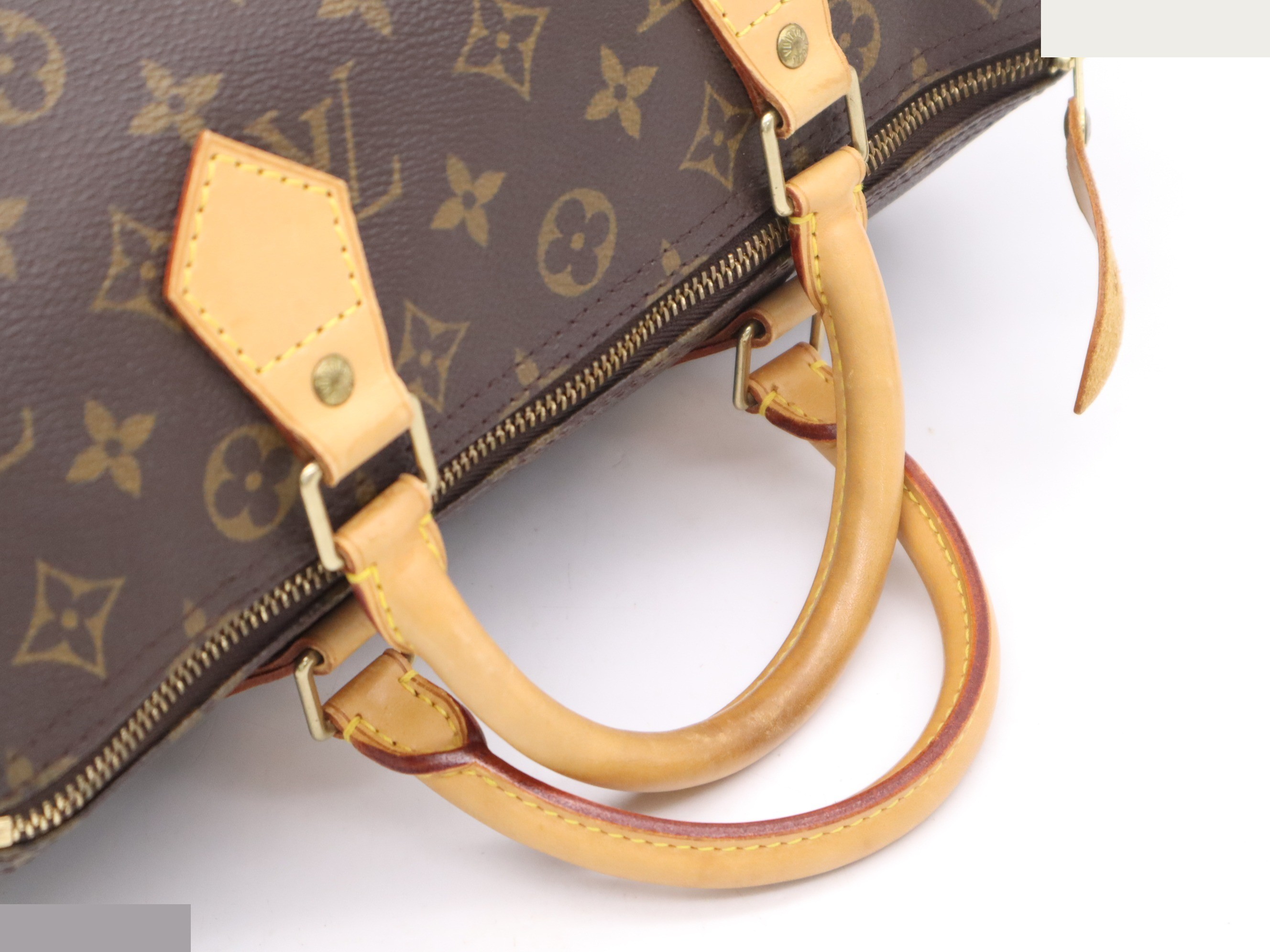 Speedy 30 with padlock and key — view 6