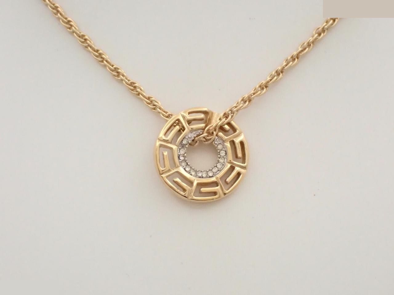 Other lines: Precious metals, necklaces, pendants, chain approximately 42cm