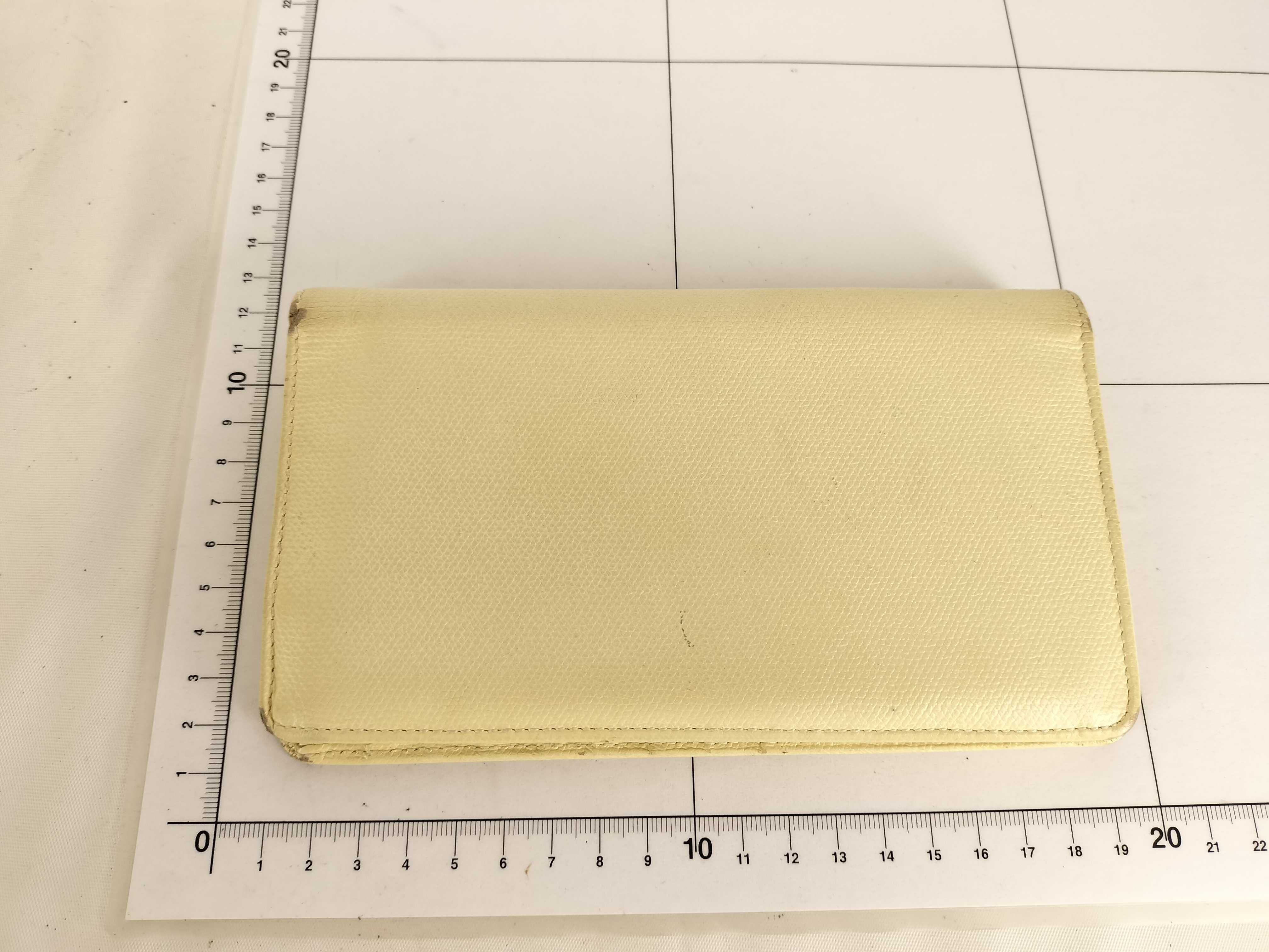 Caviar Skin Wallet White — view 15