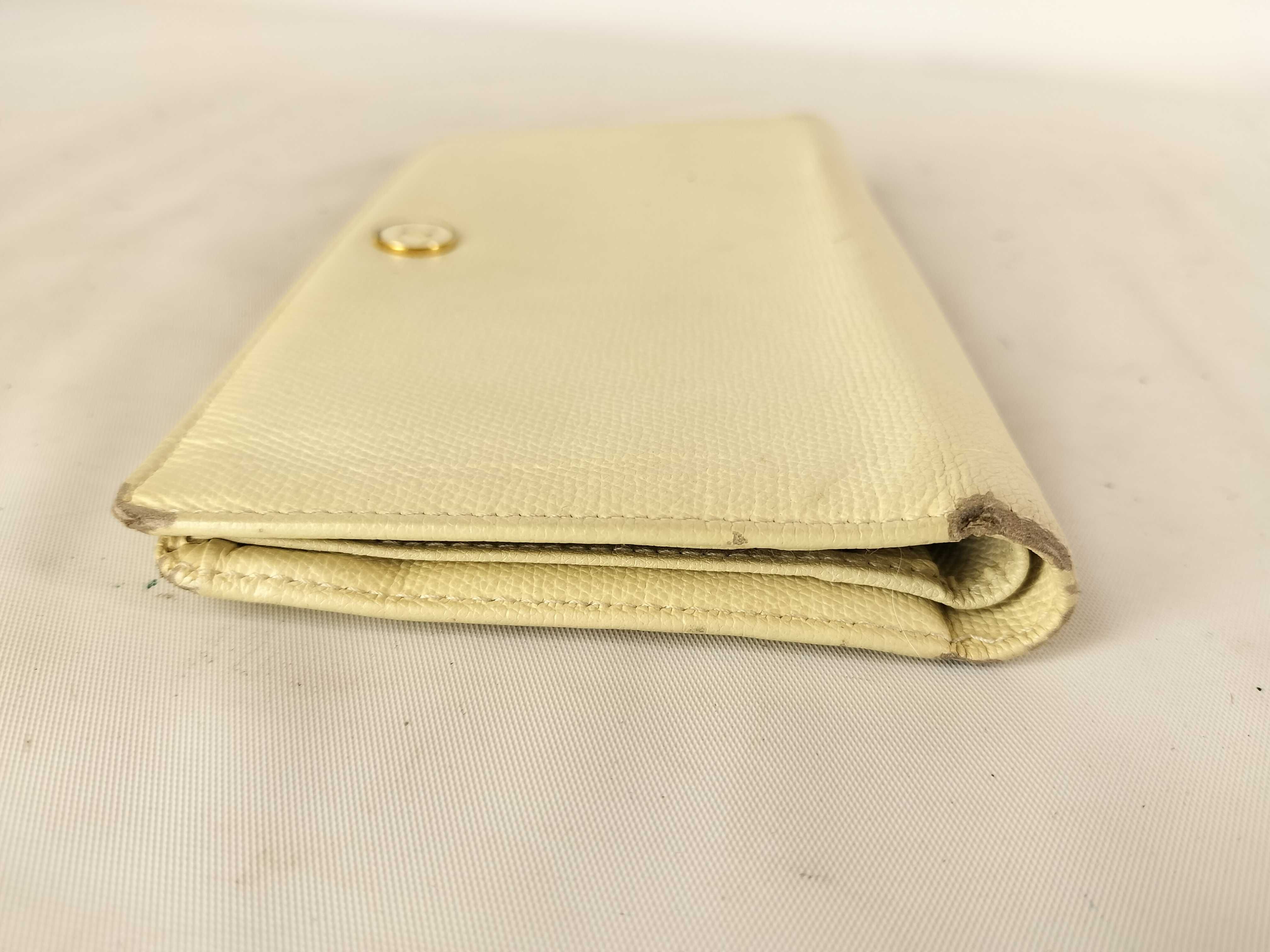 Caviar Skin Wallet White — view 3