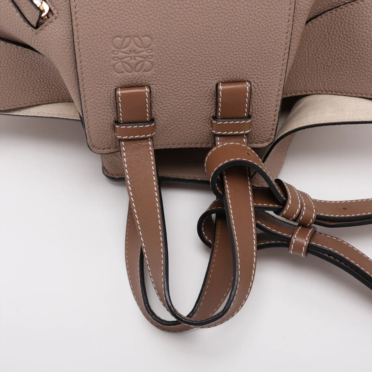 Hammock Small Leather 2-Way Shoulder Bag, Greige — view 5