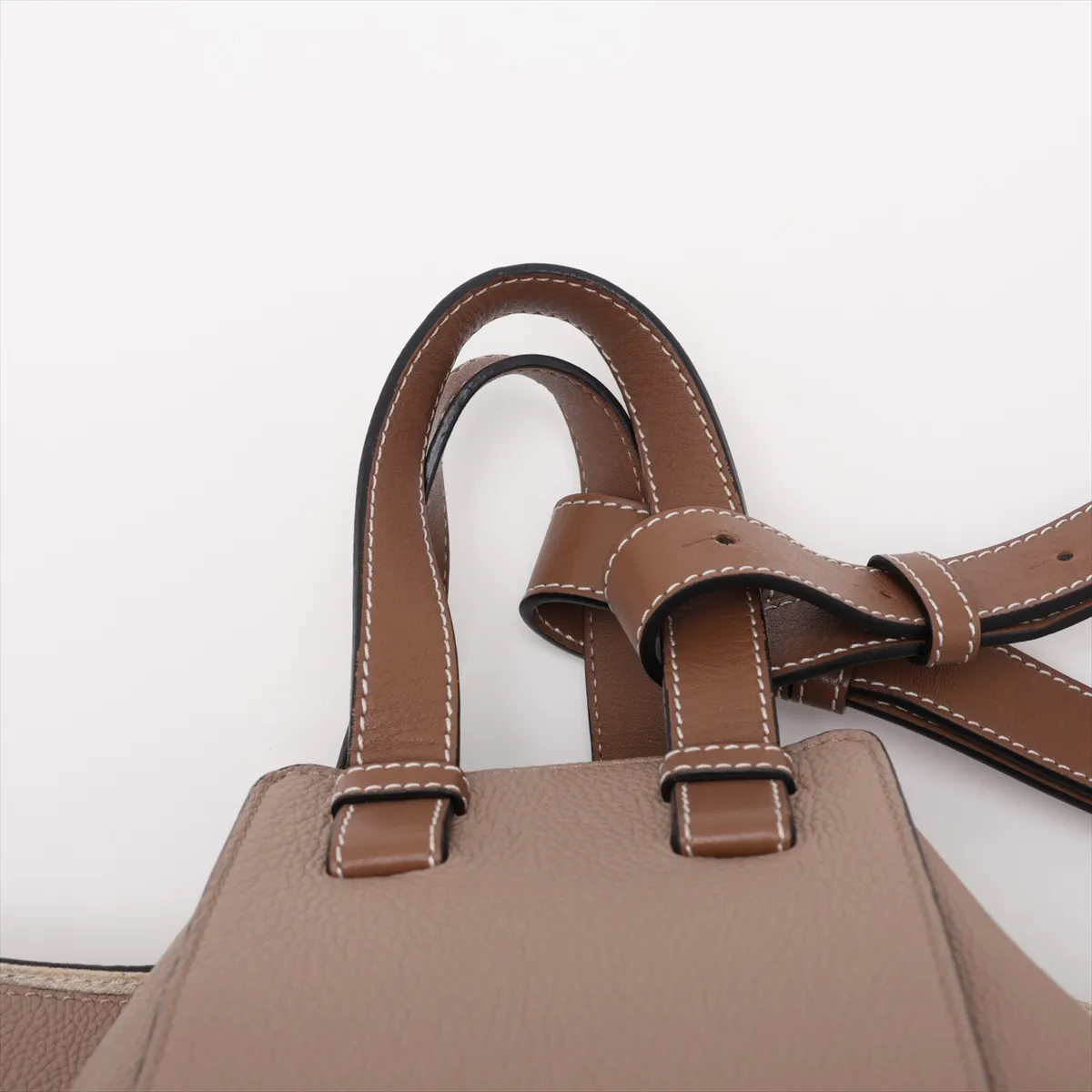 Hammock Small Leather 2-Way Shoulder Bag, Greige — view 6