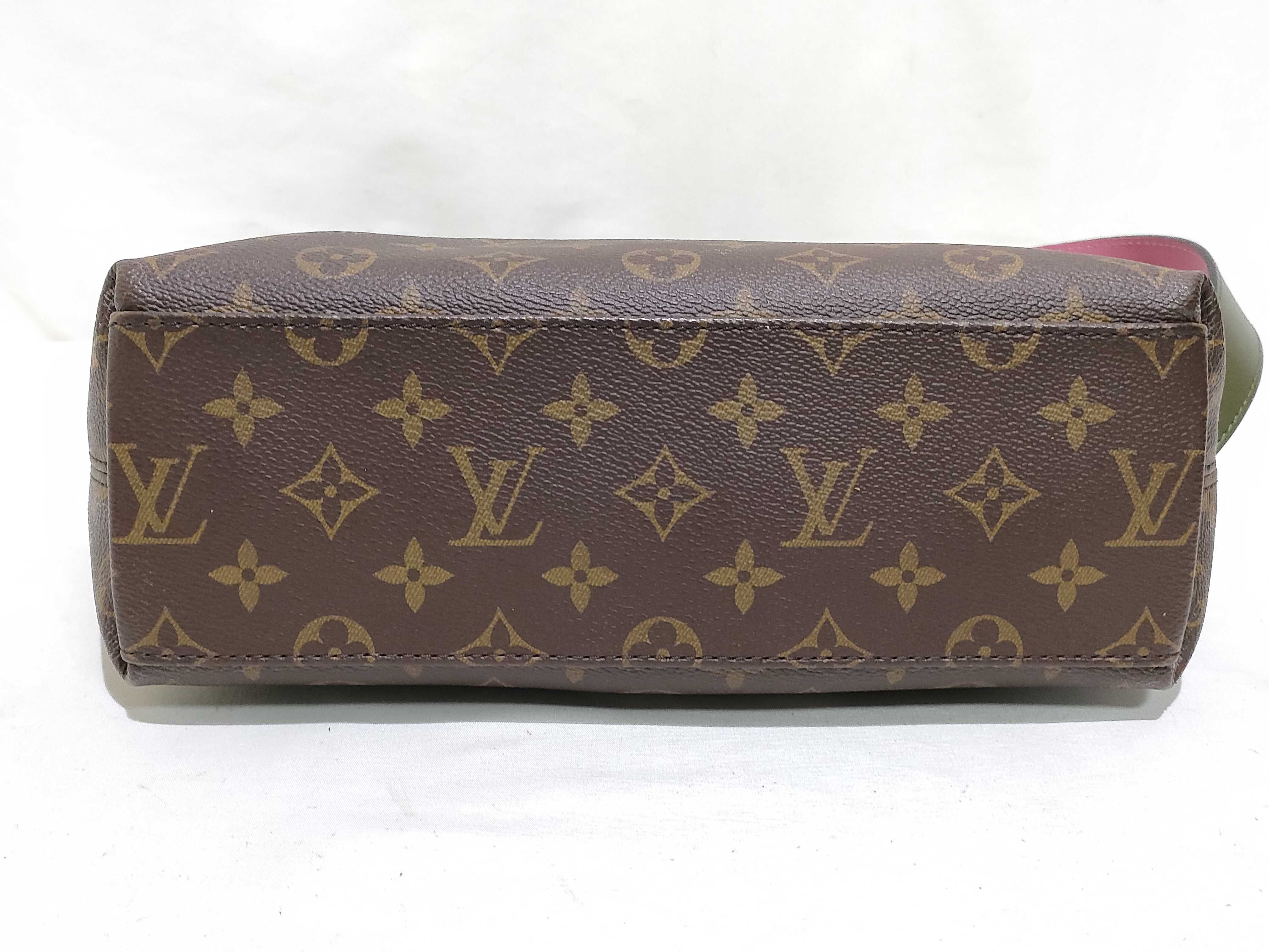 Monogram Louis Vuitton Handbag Shoulder Bag — view 7