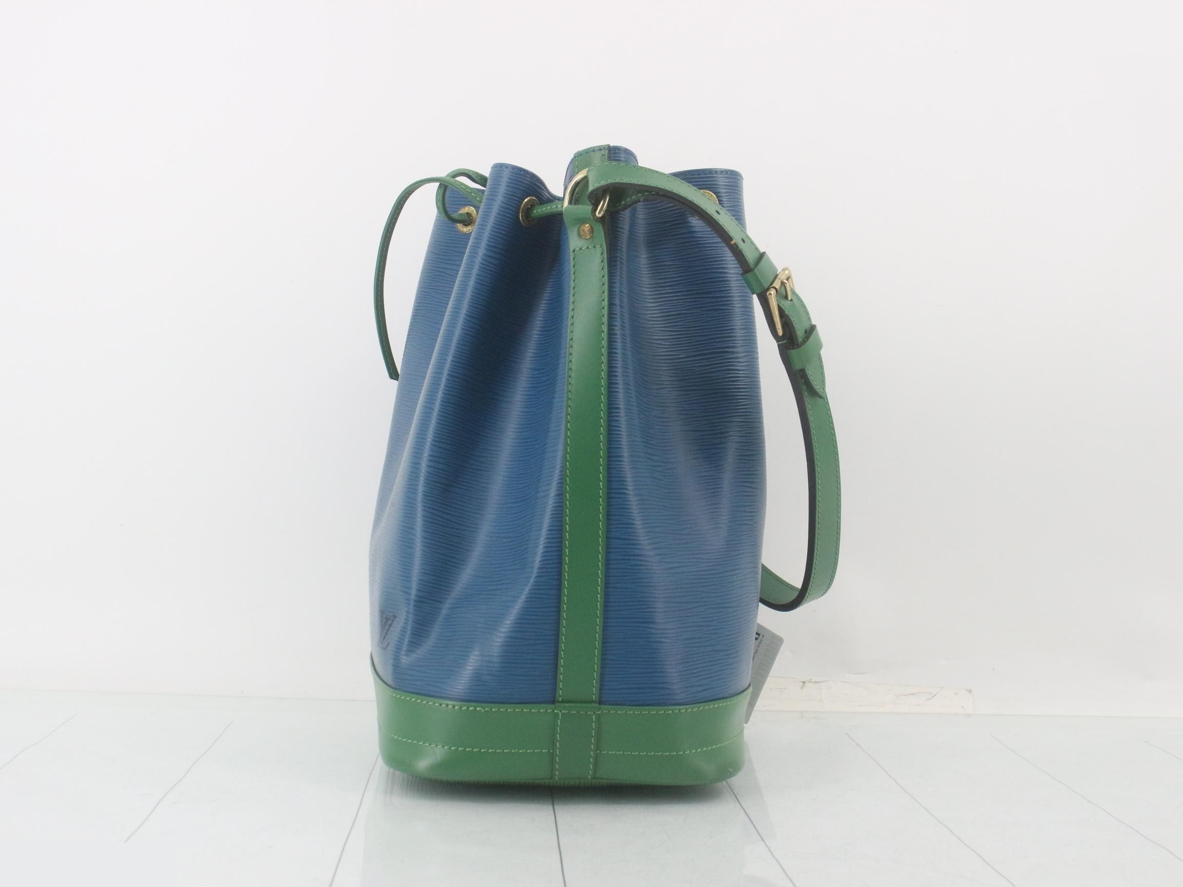 Noe Bicolor Shoulder Bag — view 4