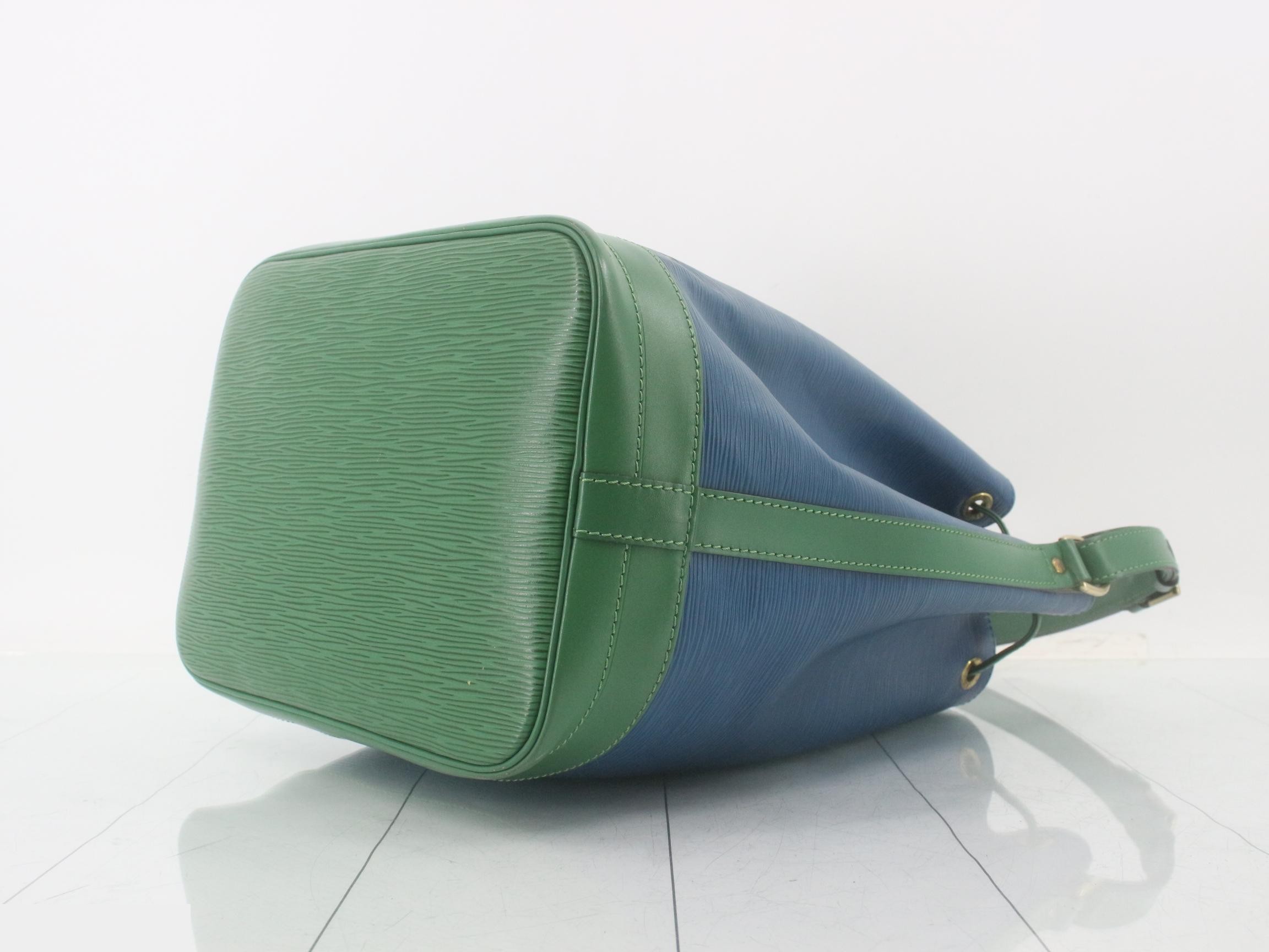 Noe Bicolor Shoulder Bag — view 7