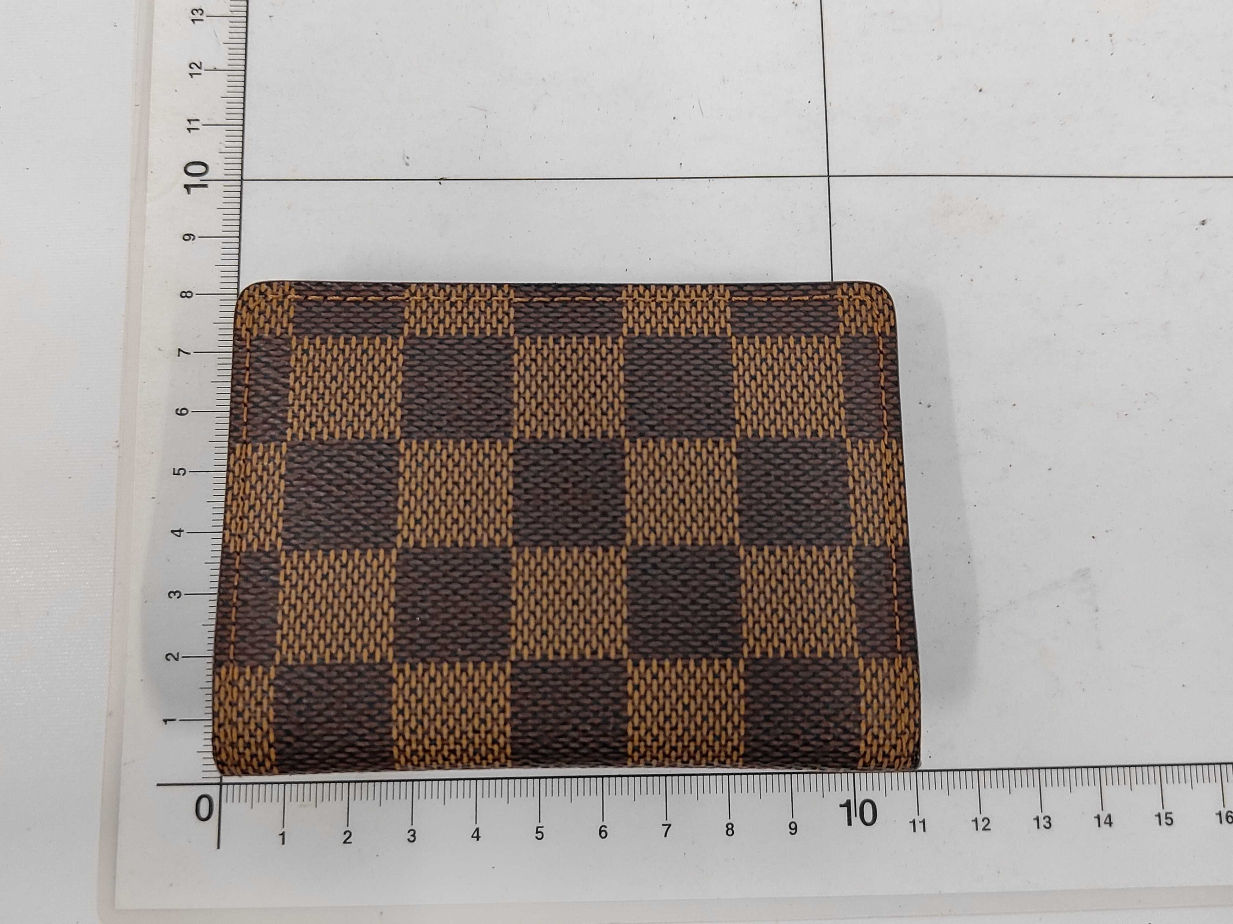 Damier — view 2