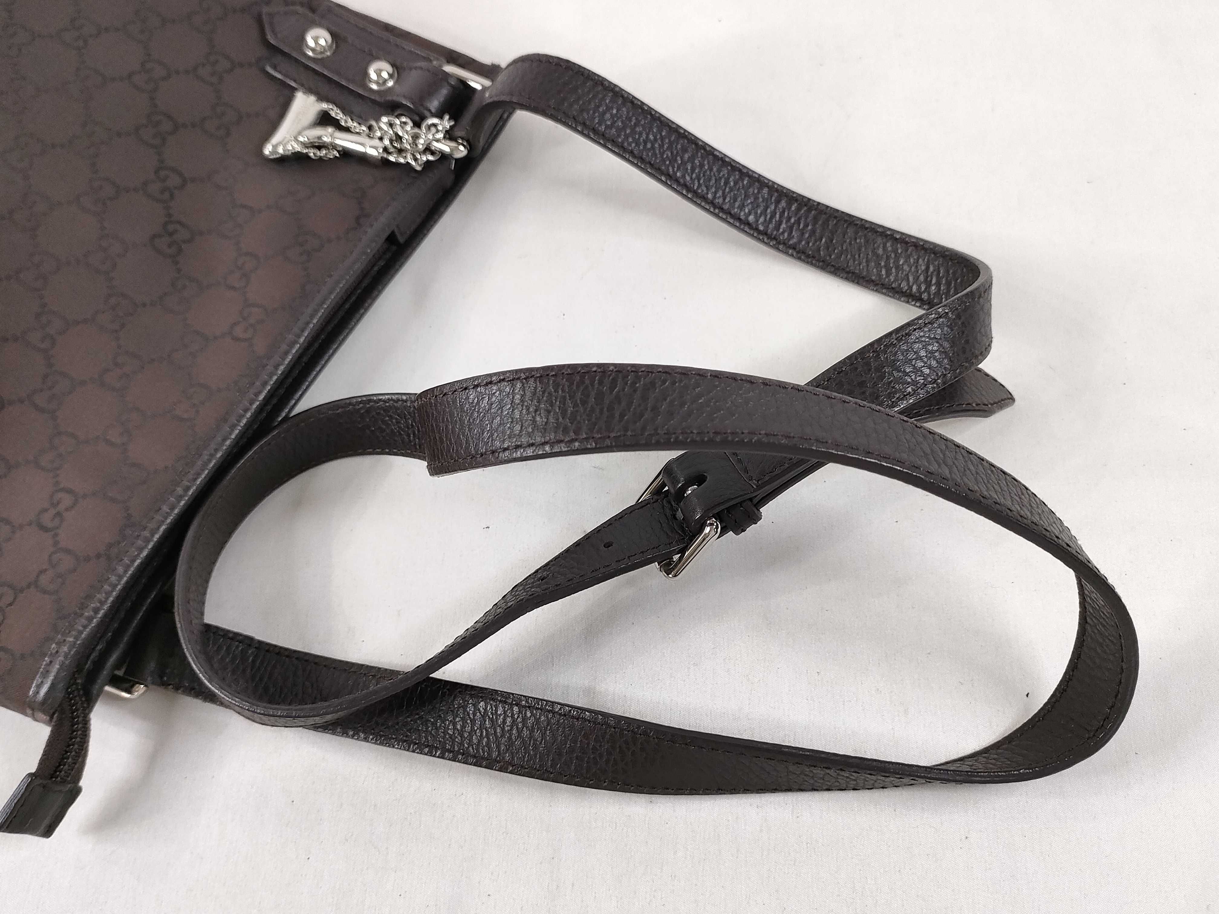 GG Canvas Shoulder Bag 268620 — view 3