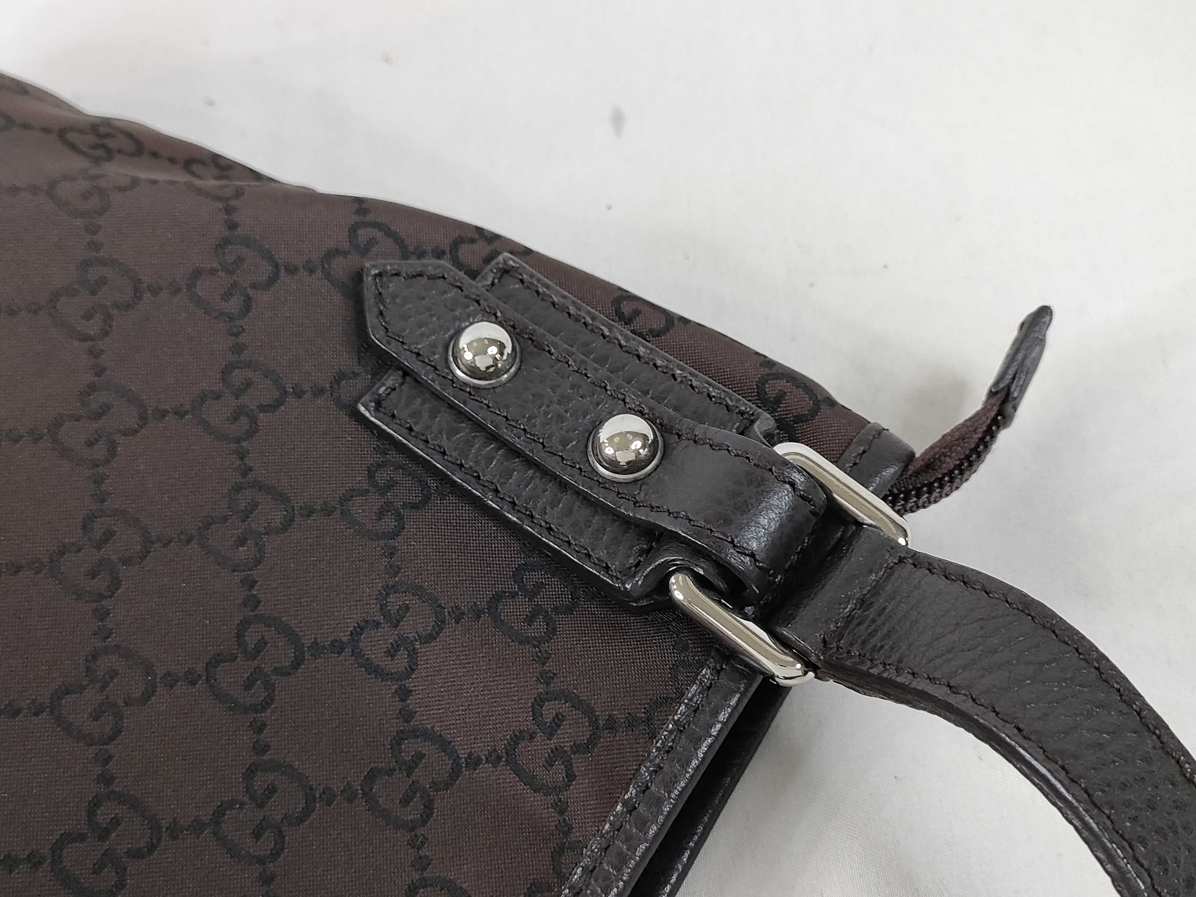 GG Canvas Shoulder Bag 268620 — view 5