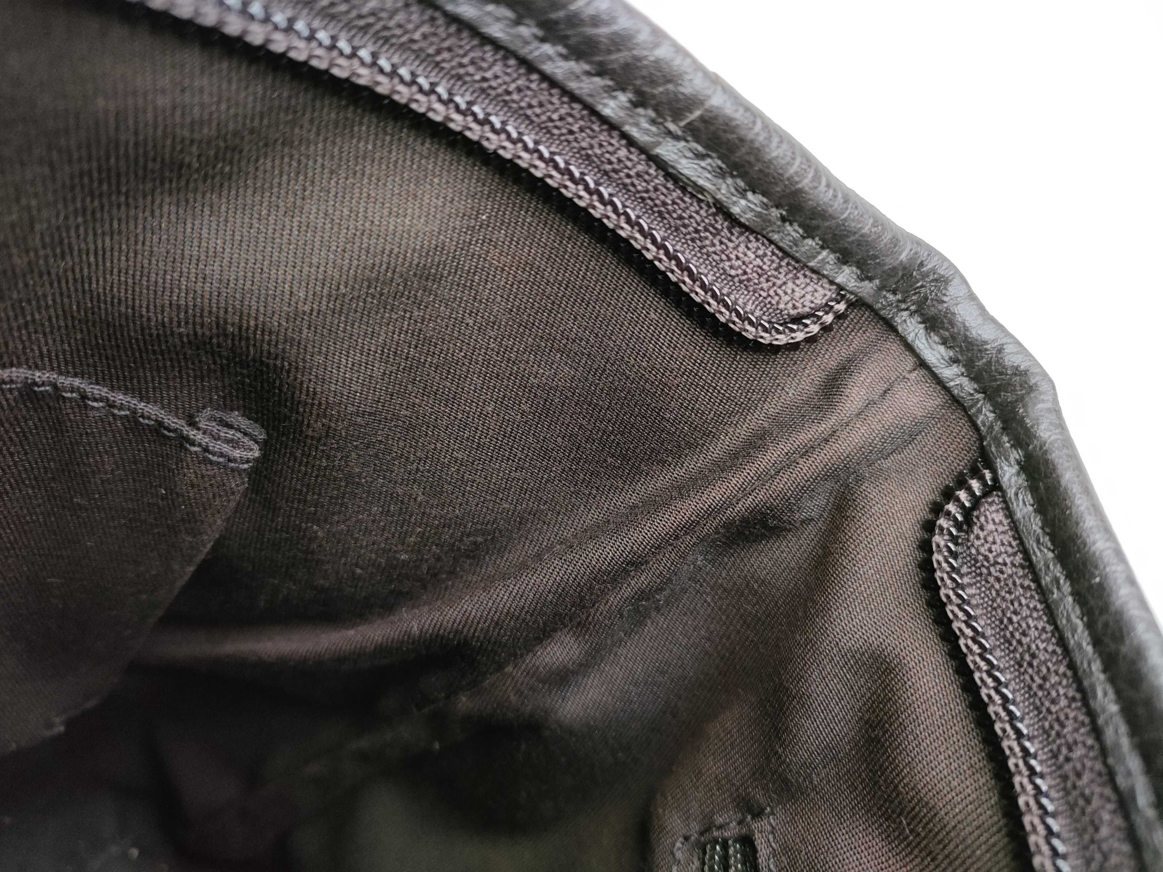 GG Canvas Shoulder Bag 268620 — view 9