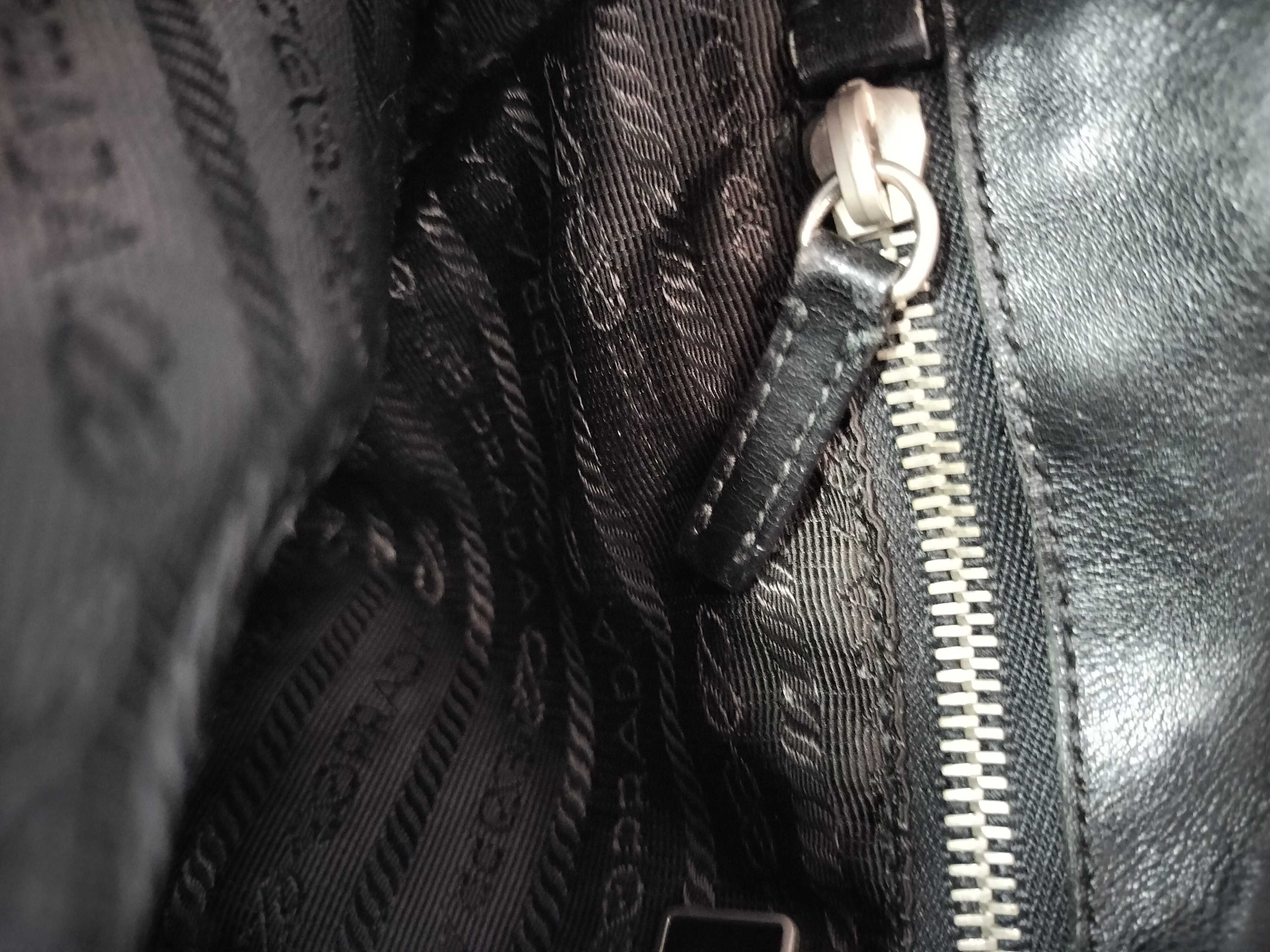 leather shoulder bag, black, serial number 22. — view 11