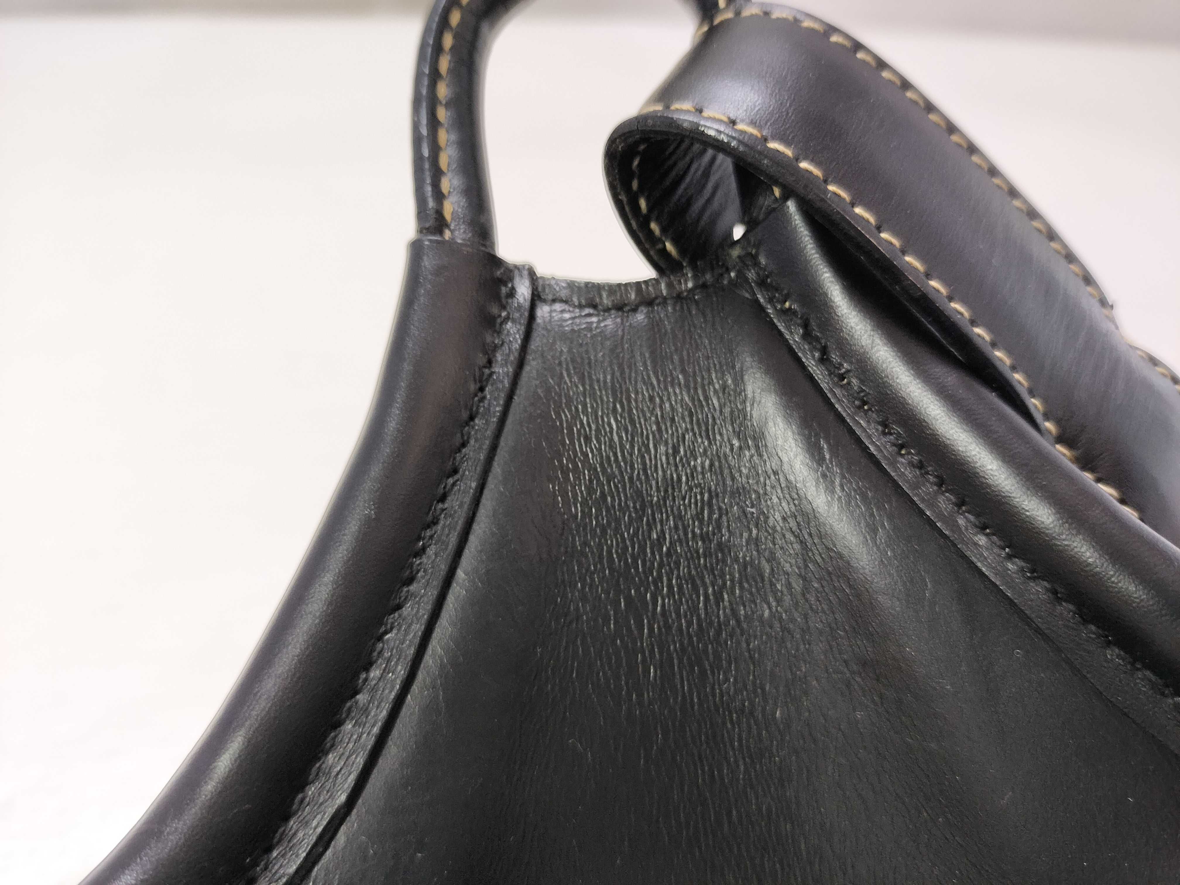 leather shoulder bag, black, serial number 22. — view 12