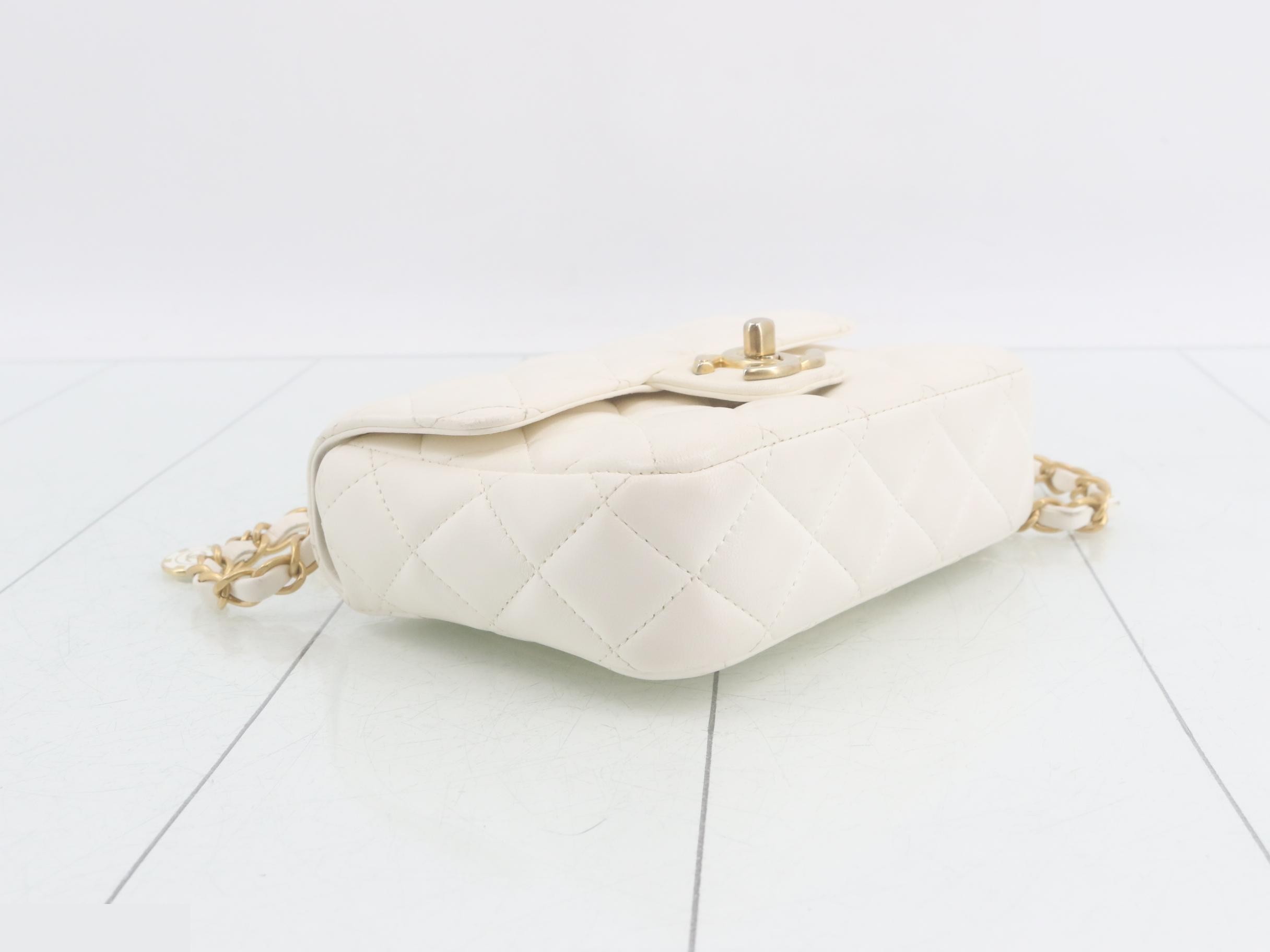 Matelassé Chain Shoulder Bag, Lambskin — view 5