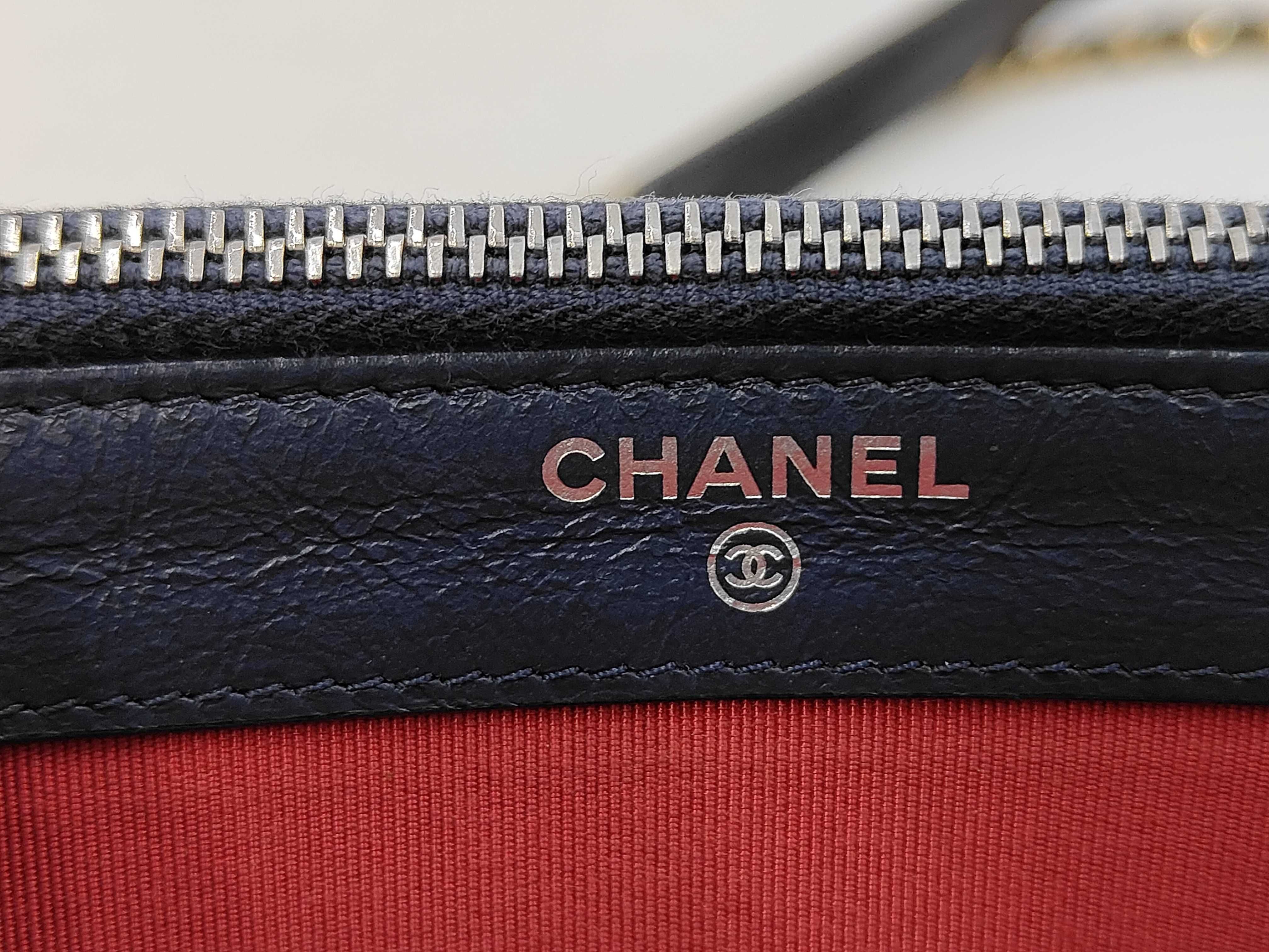Matelassé Chain Shoulder Bag — view 11
