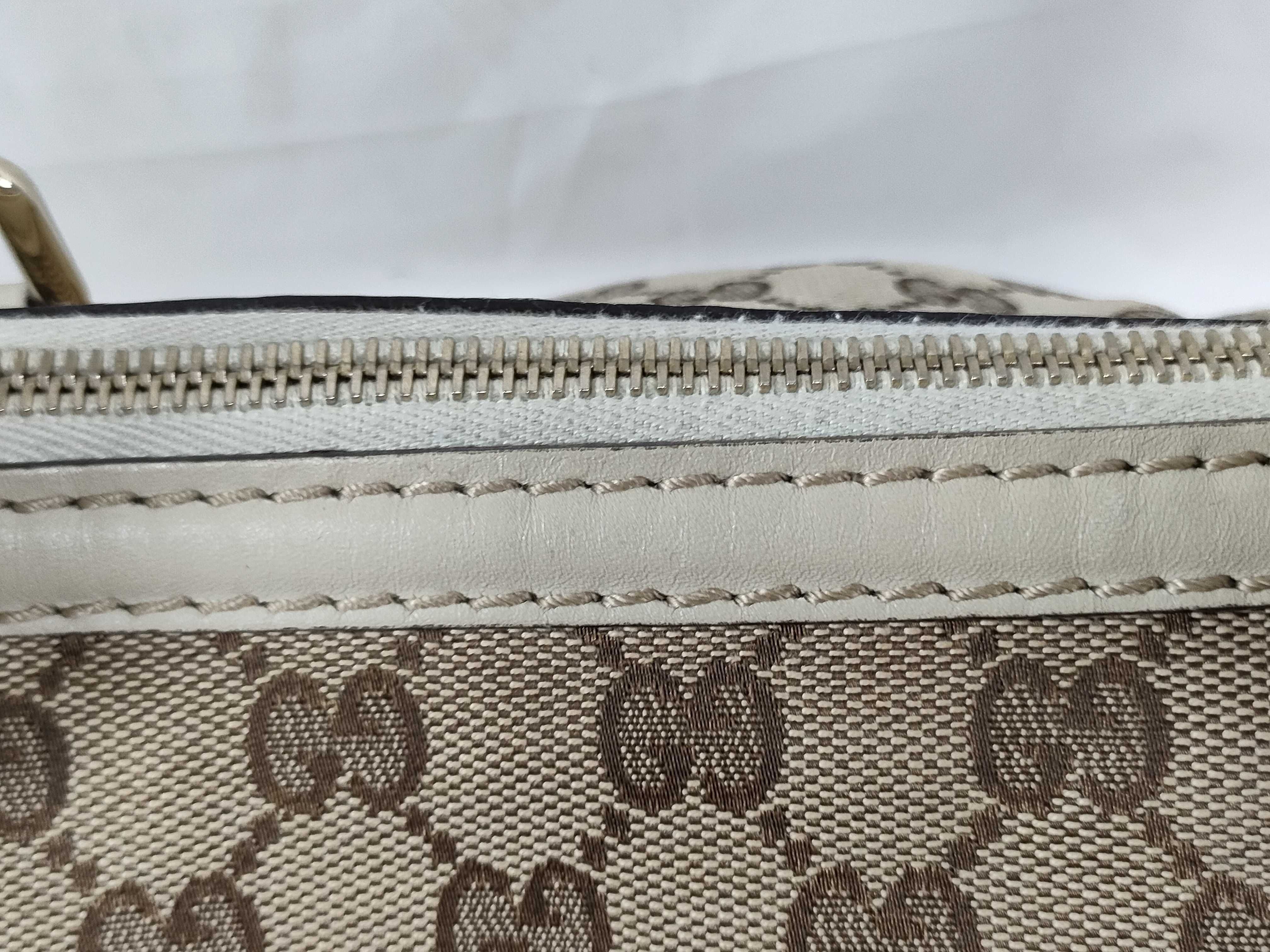 GG Canvas Bag 247902 Handbag — view 4