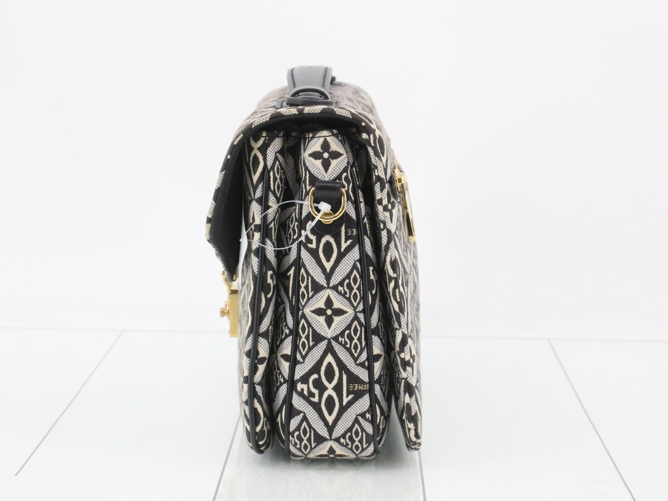 Jacquard Since 1854 Pochette Metis MM — view 3