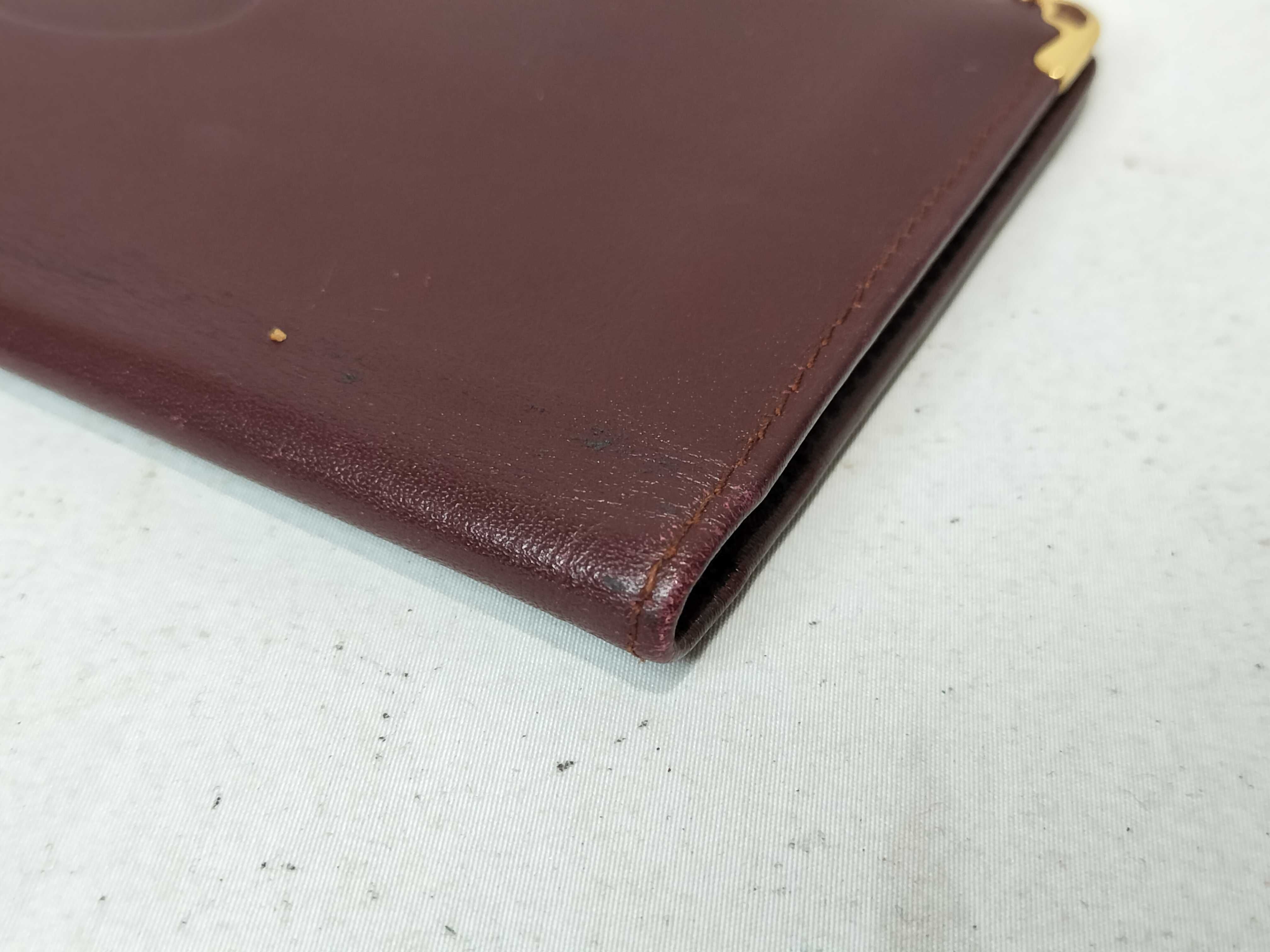 Must Wallet and other accessories — view 3