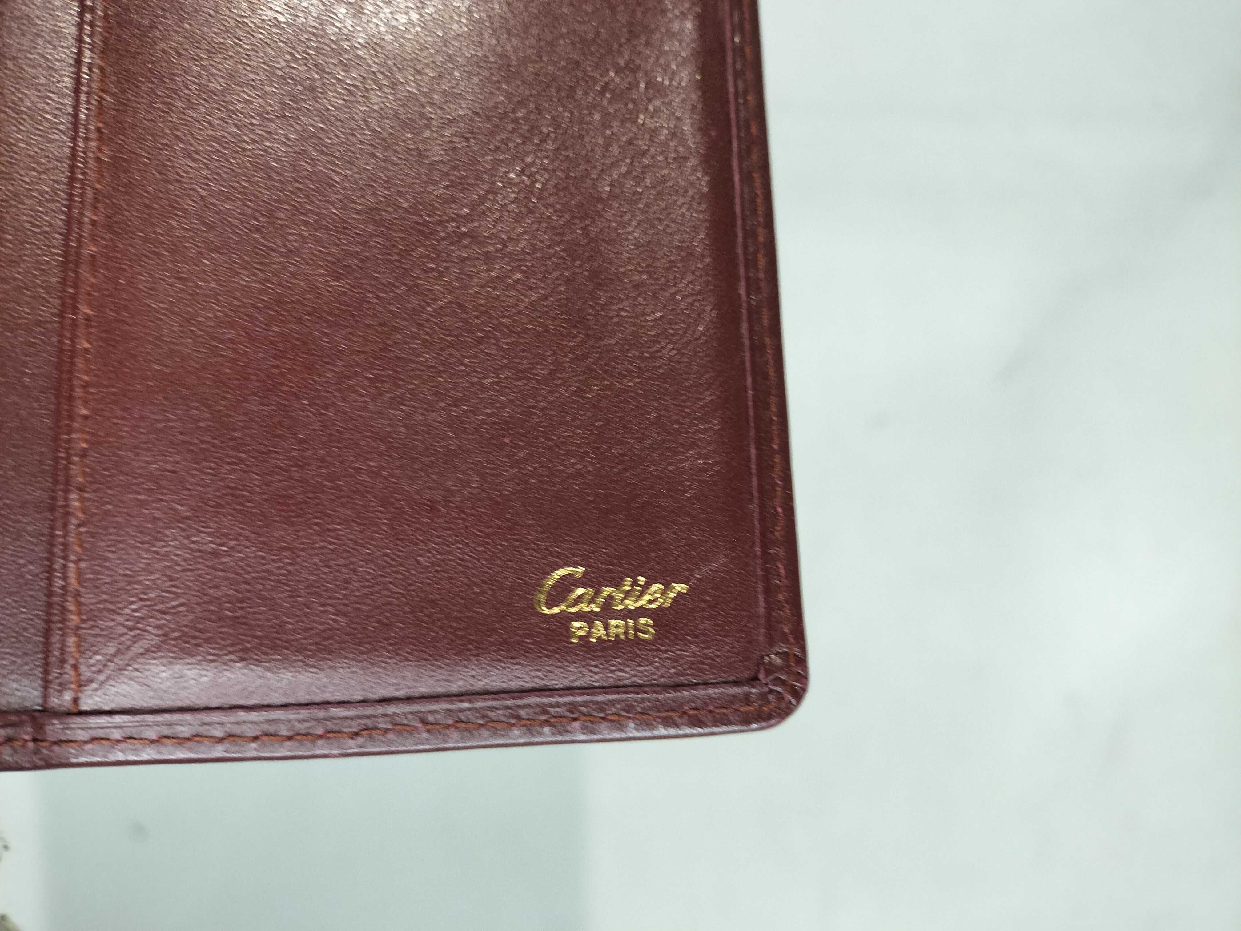 Must Wallet and other accessories — view 8