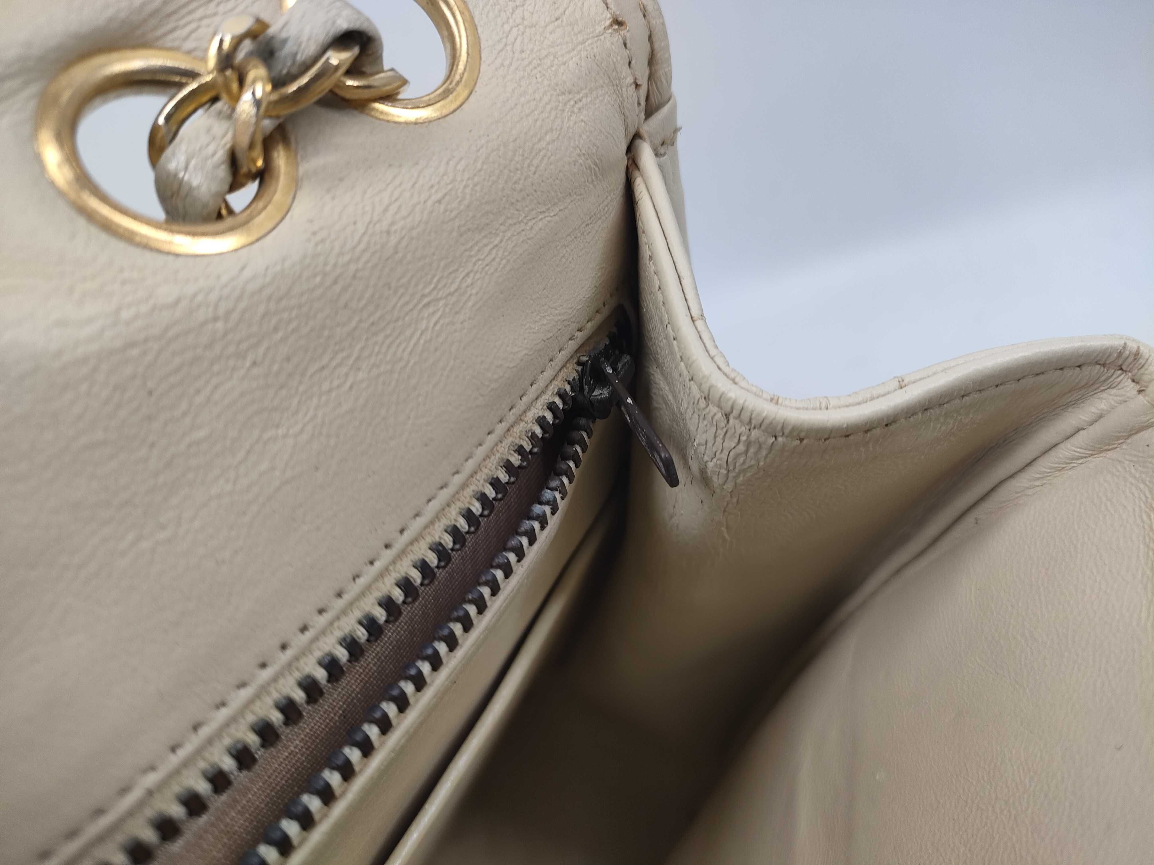 Matelassé 2250005853455) V-stitch Coco Shoulder Bag — view 12