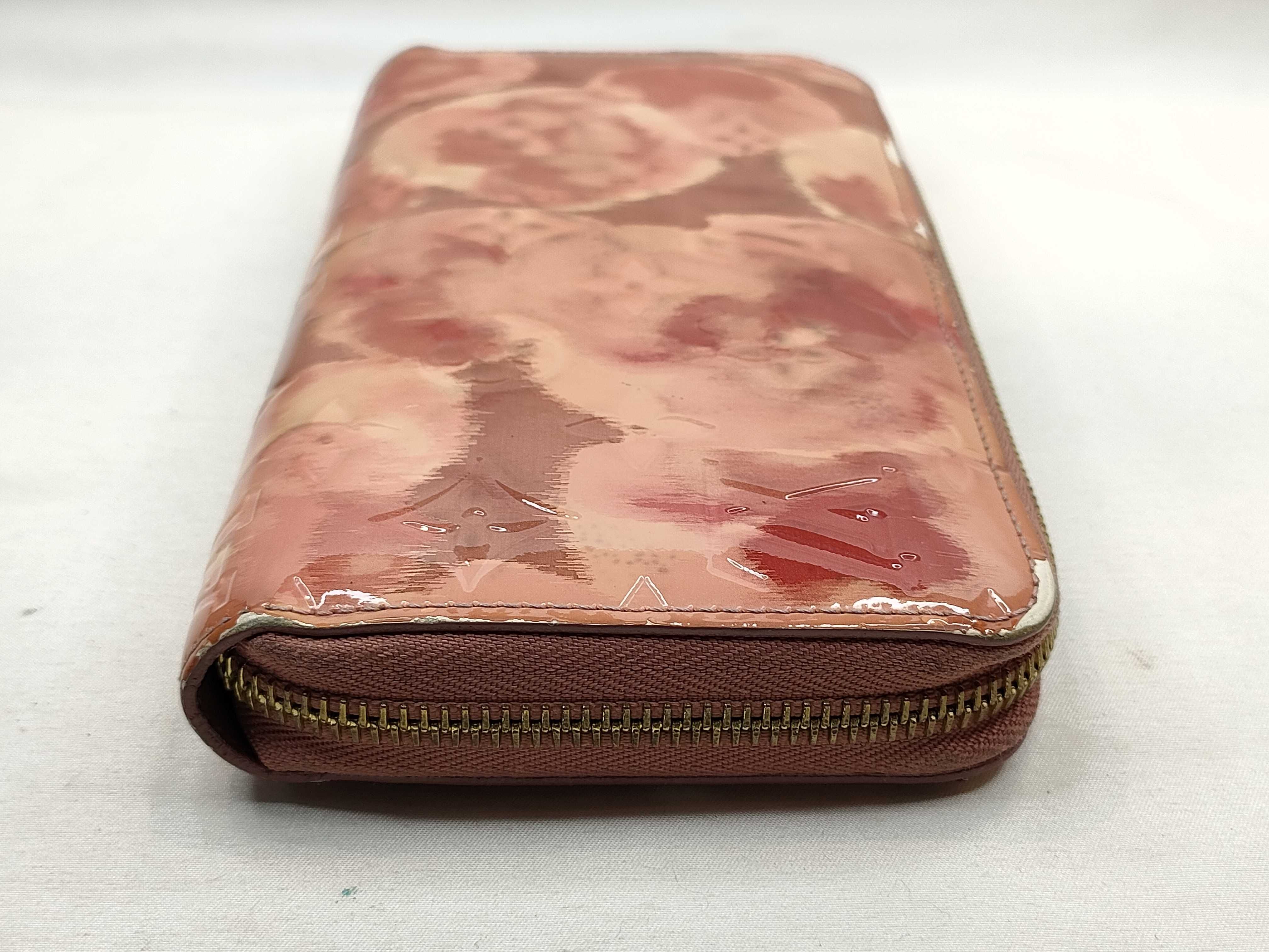 Vernis Louis Vuitton Monogram Vernis Ikat Flower Zippy Wallet — view 5