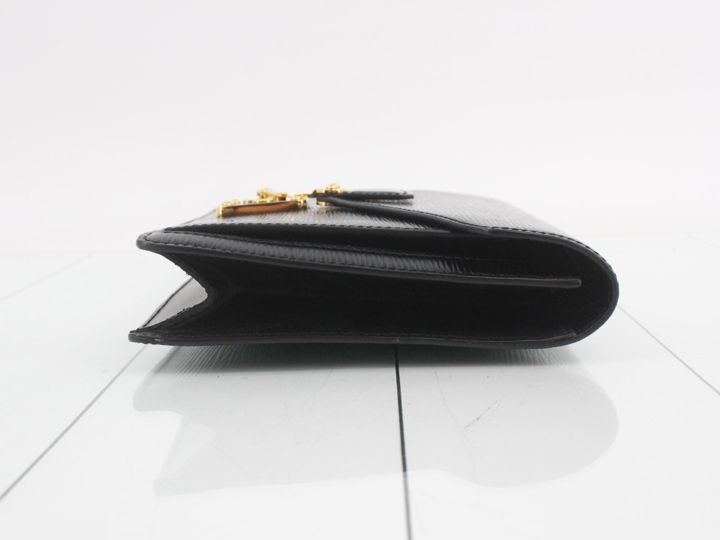 Serie Dragonne Noir, 2 keys — view 3