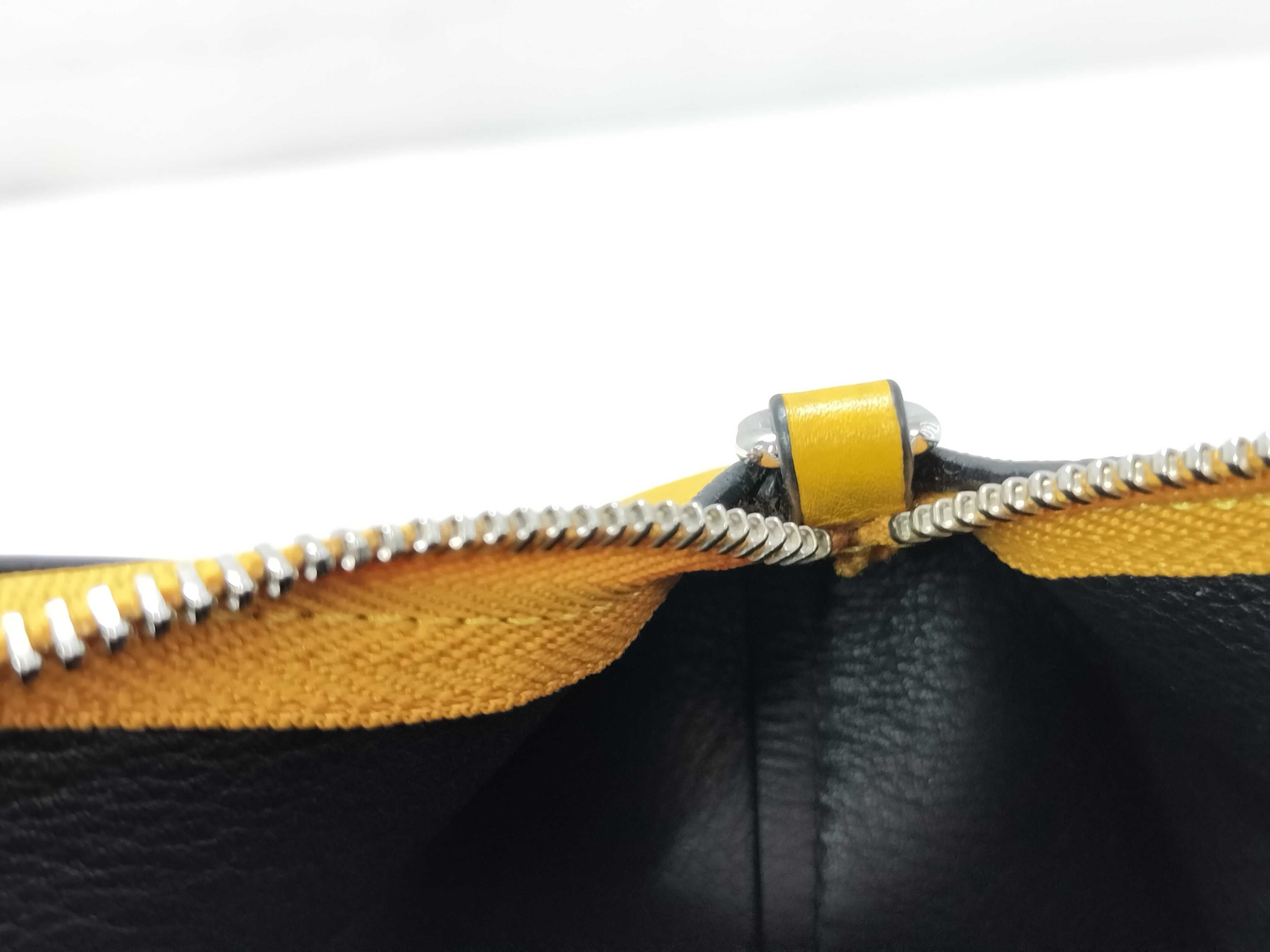 shoulder bag — view 10