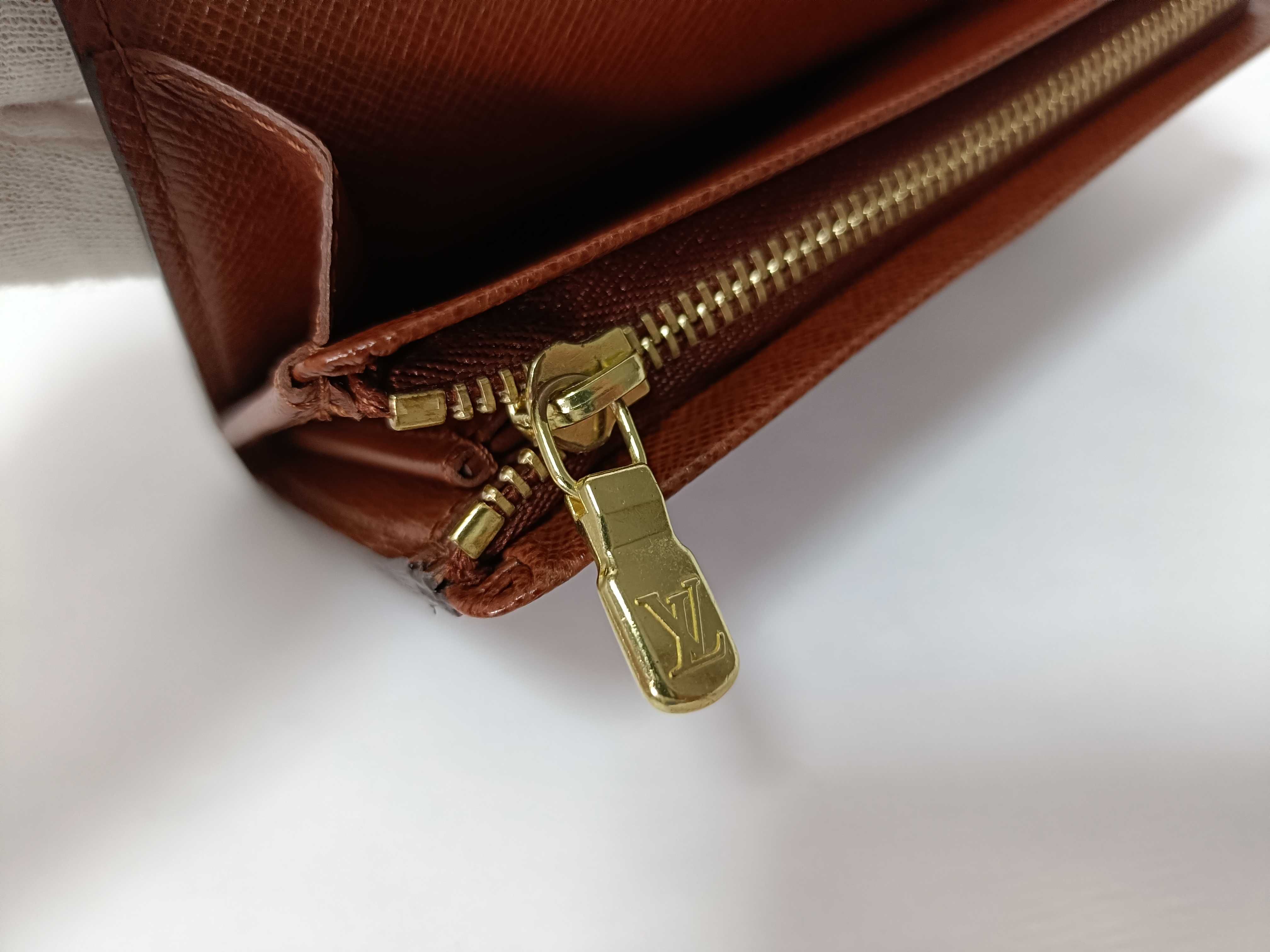 B. Louis Vuitton Monogram Portemonnaie Billet Trésor Bi-fold Wallet — view 11