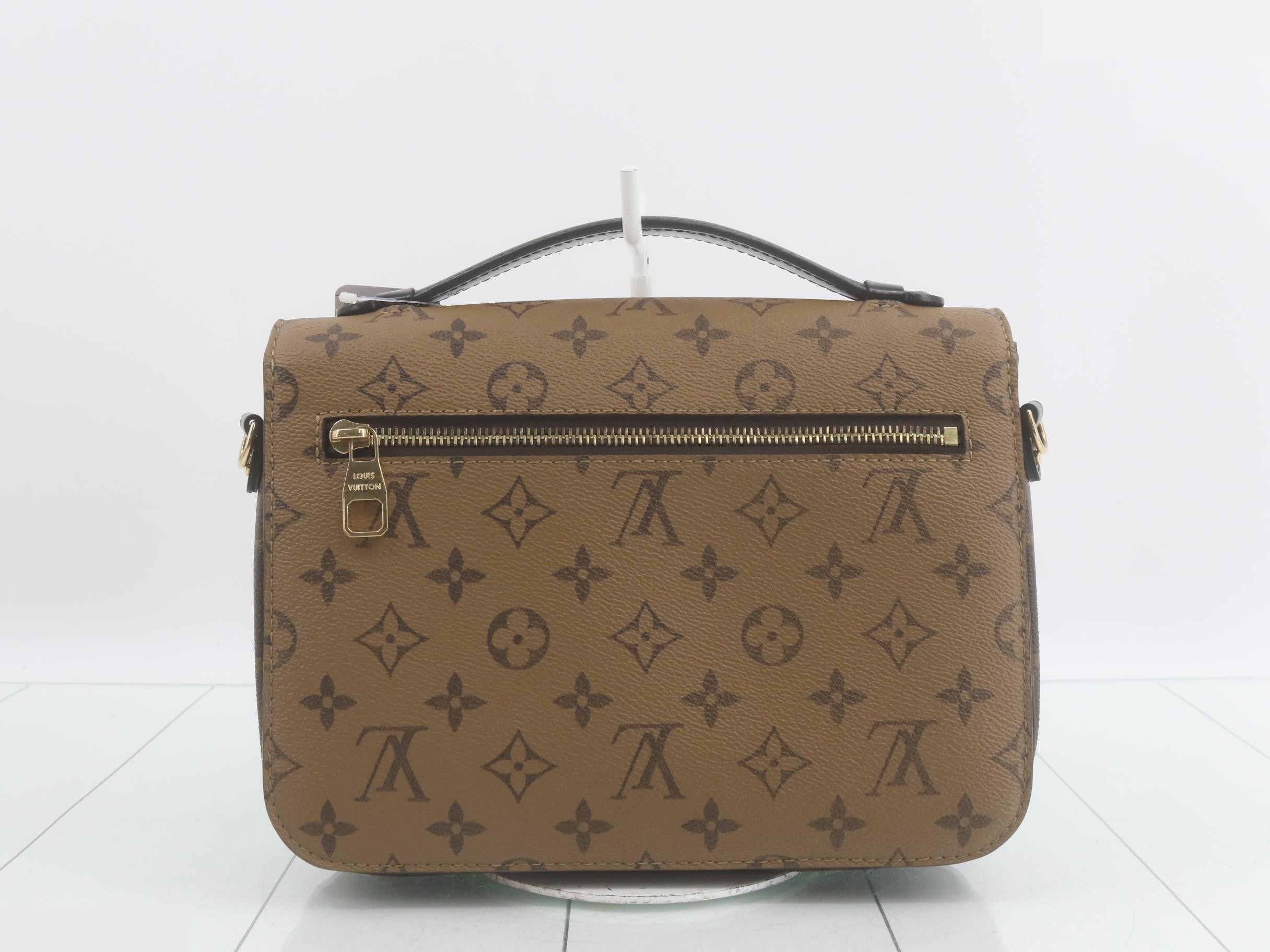 Monogram Reverse Pochette Métis MM M44876 — view 2