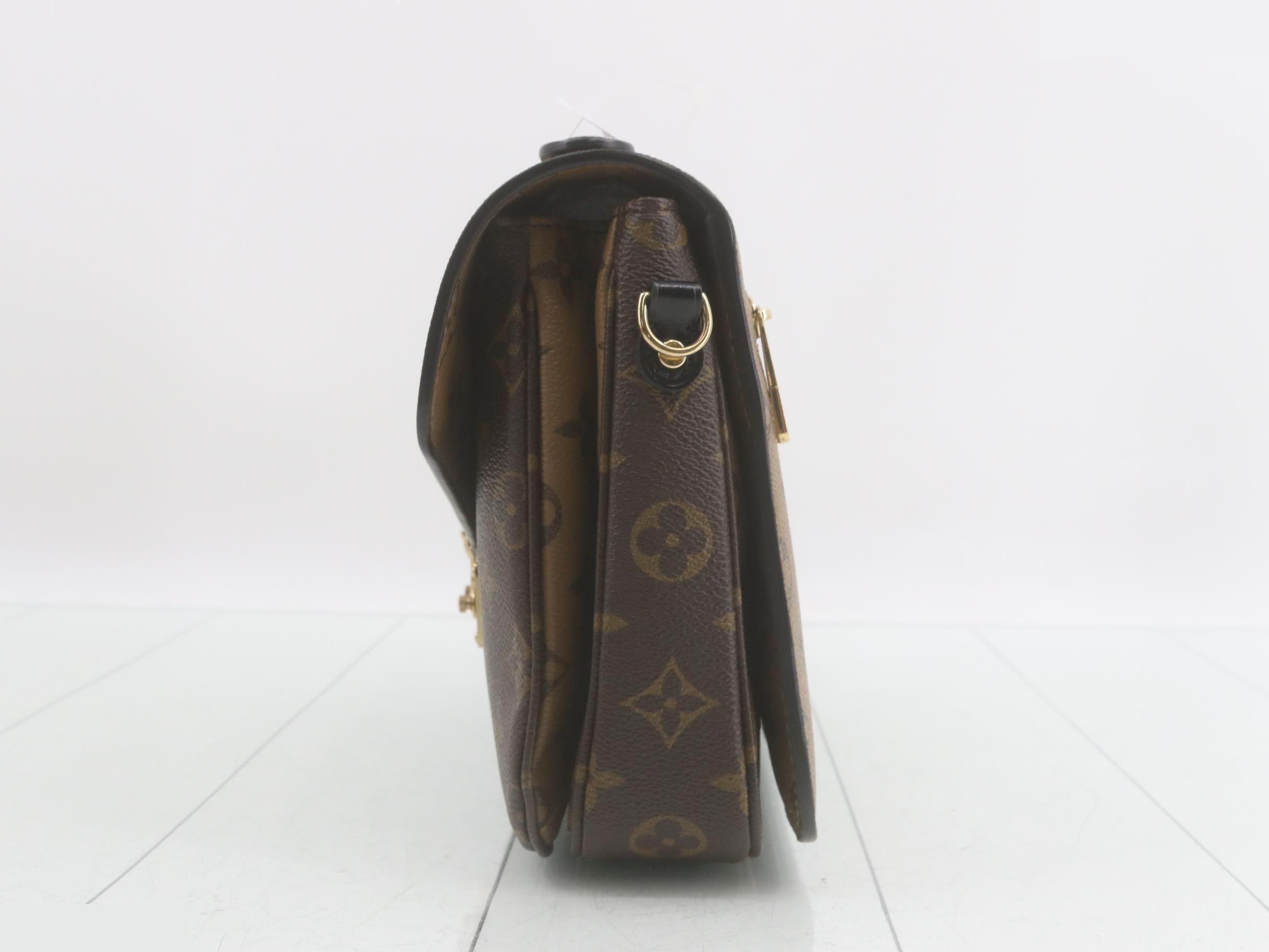 Monogram Reverse Pochette Métis MM M44876 — view 3