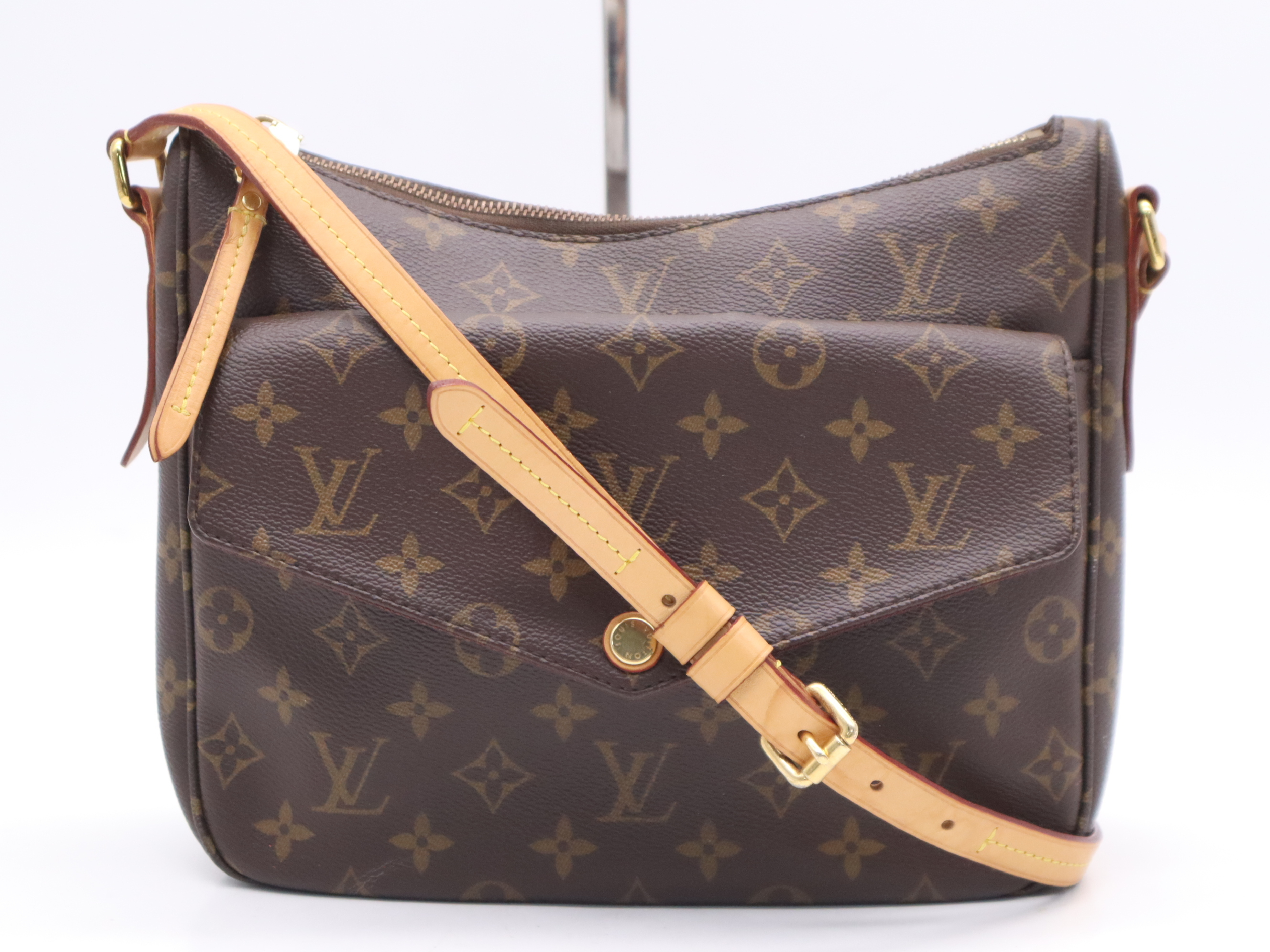 M41679 Monogram Mabillon Shoulder Bag