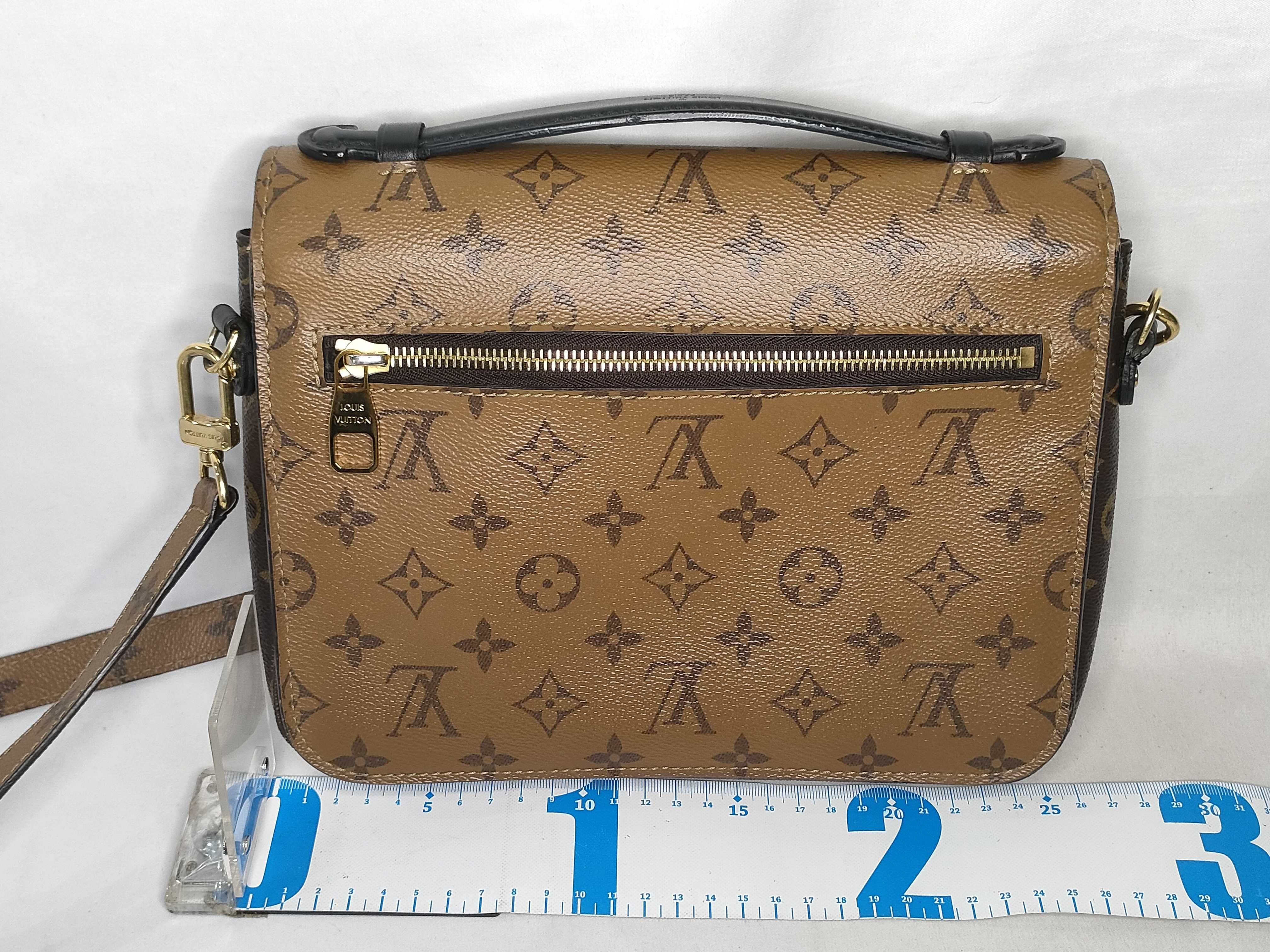 Monogram Louis Vuitton M44876 Monogram Hand Shoulder Bag Handbag — view 2