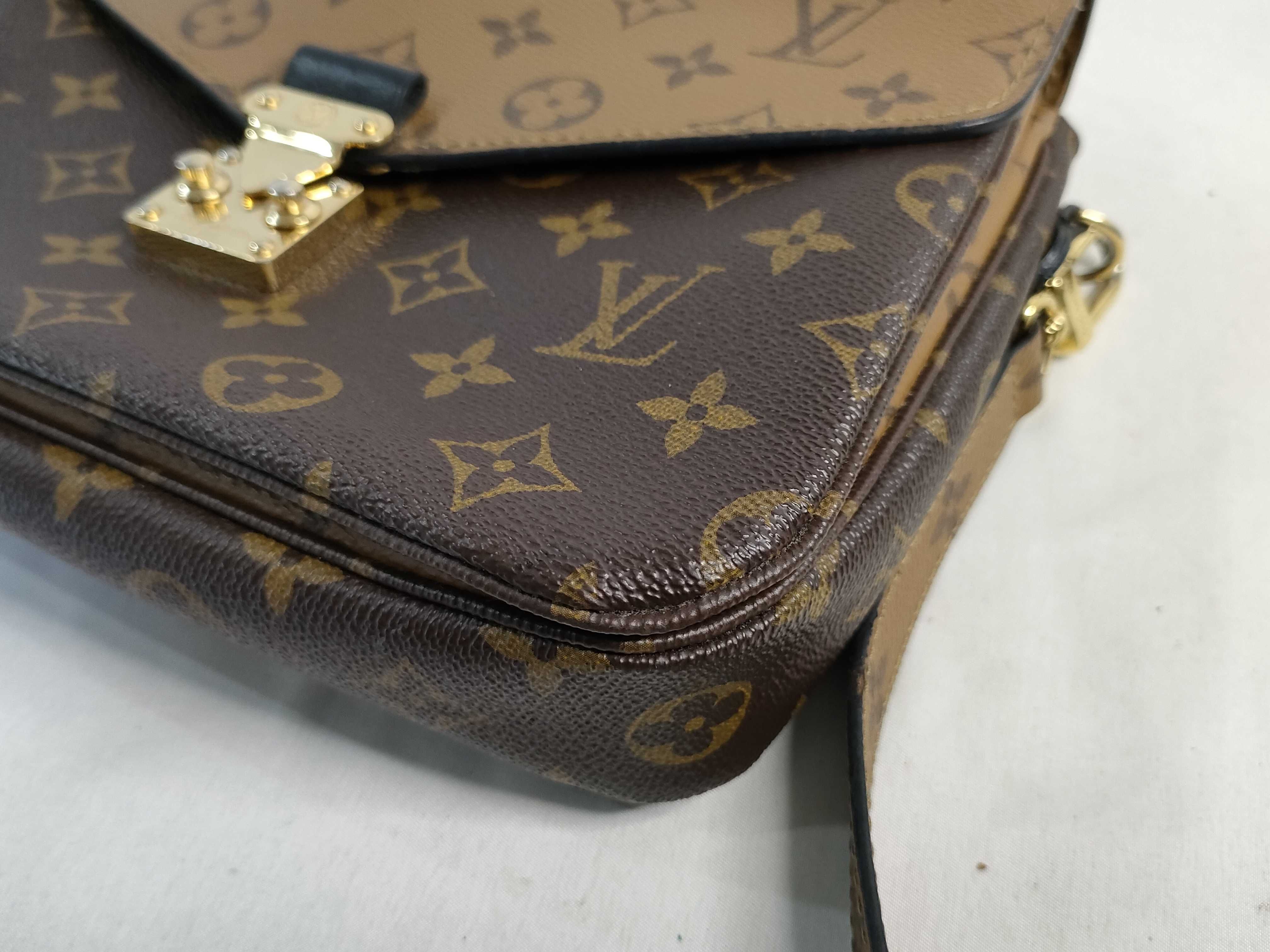 Monogram Louis Vuitton M44876 Monogram Hand Shoulder Bag Handbag — view 7