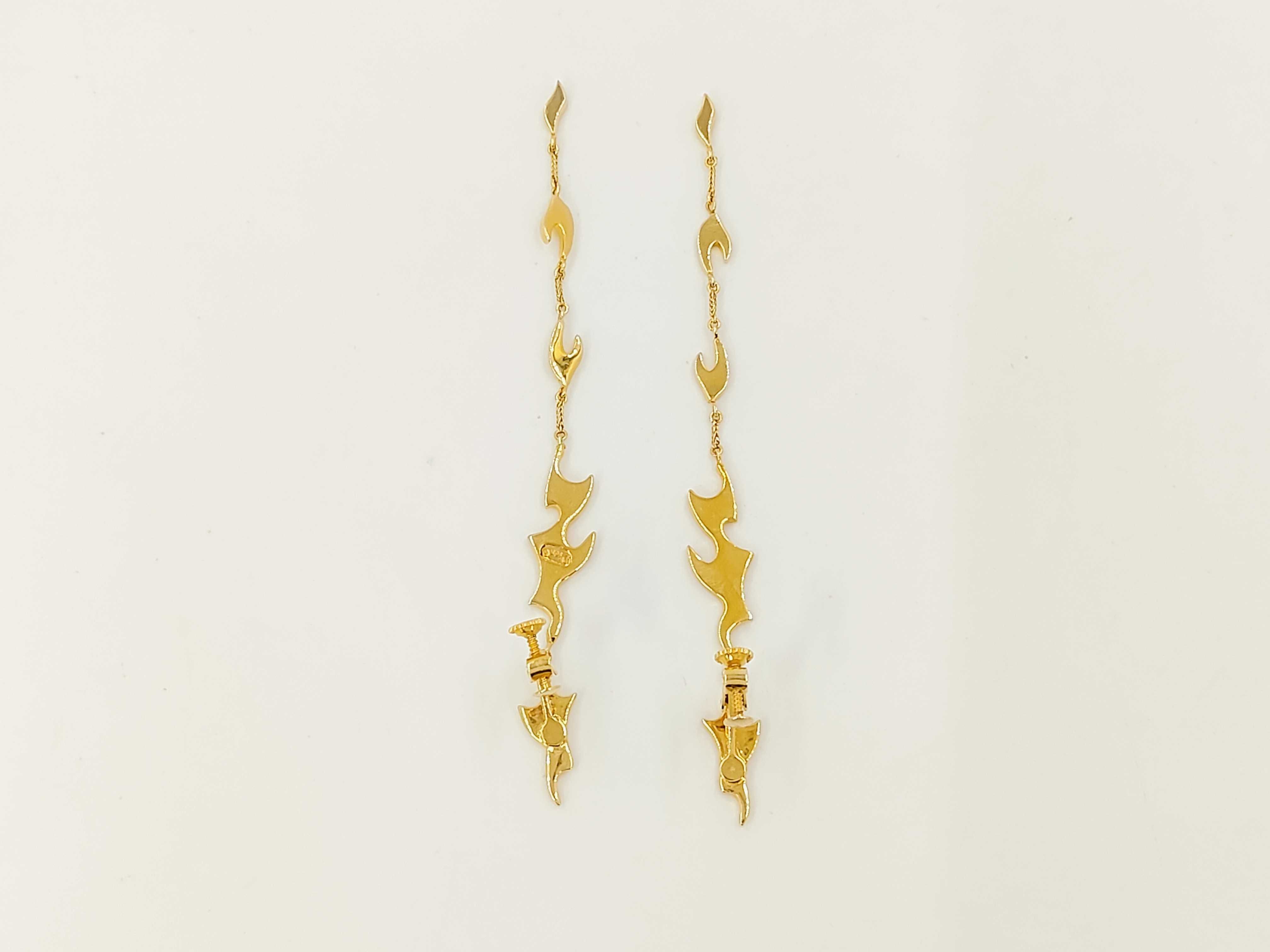 earrings — view 3