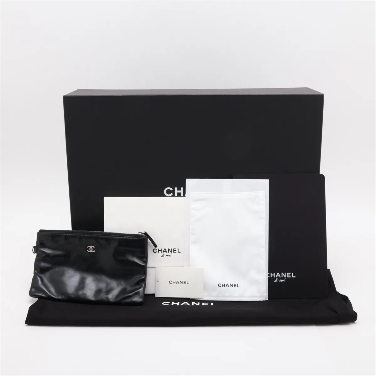 22 Small Leather Chain Shoulder Bag, Black with Silver Hardware, G8JCT093, Random Plate, AS3260 — view 11