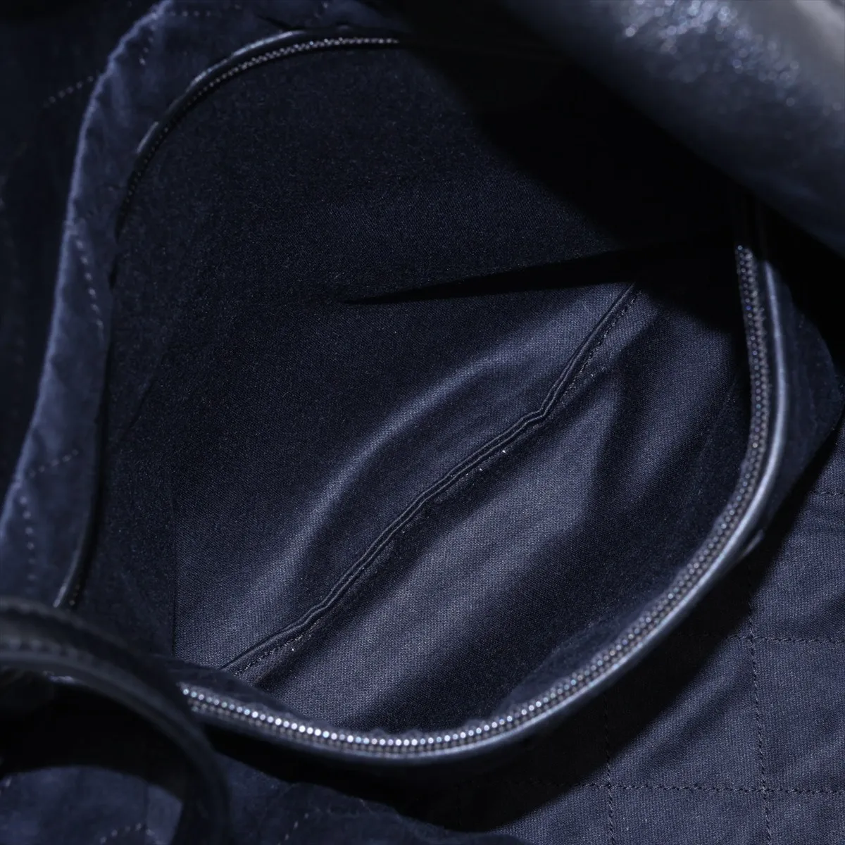 22 Small Leather Chain Shoulder Bag, Black with Silver Hardware, G8JCT093, Random Plate, AS3260 — view 8