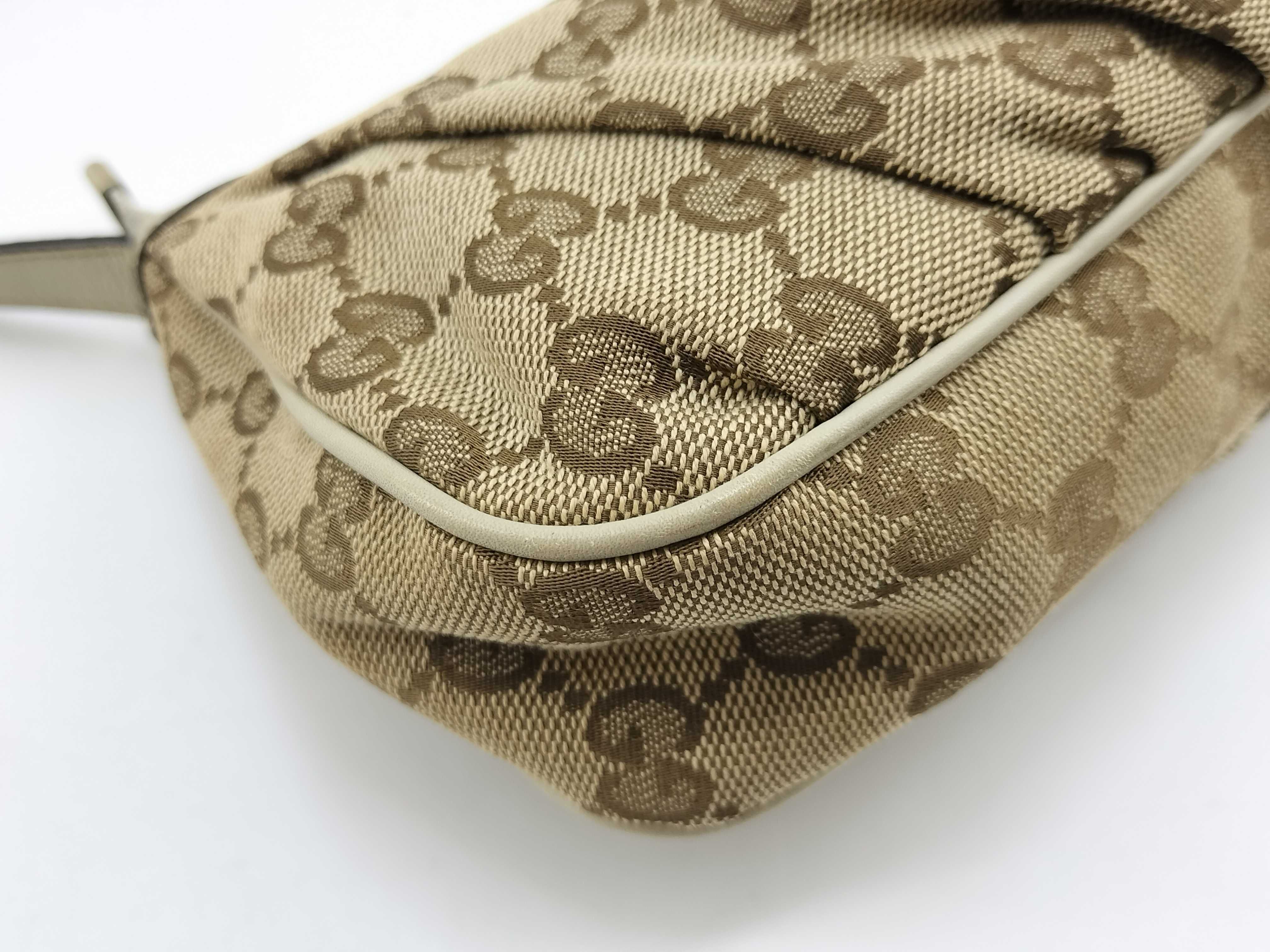 GG Canvas White Canvas GG Monogram Heart Zipper Underarm Bag Pouch — view 5