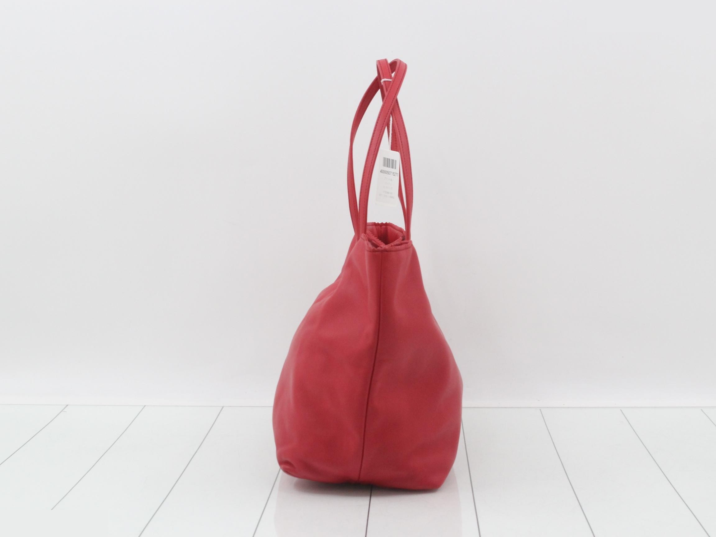 handbag — view 3