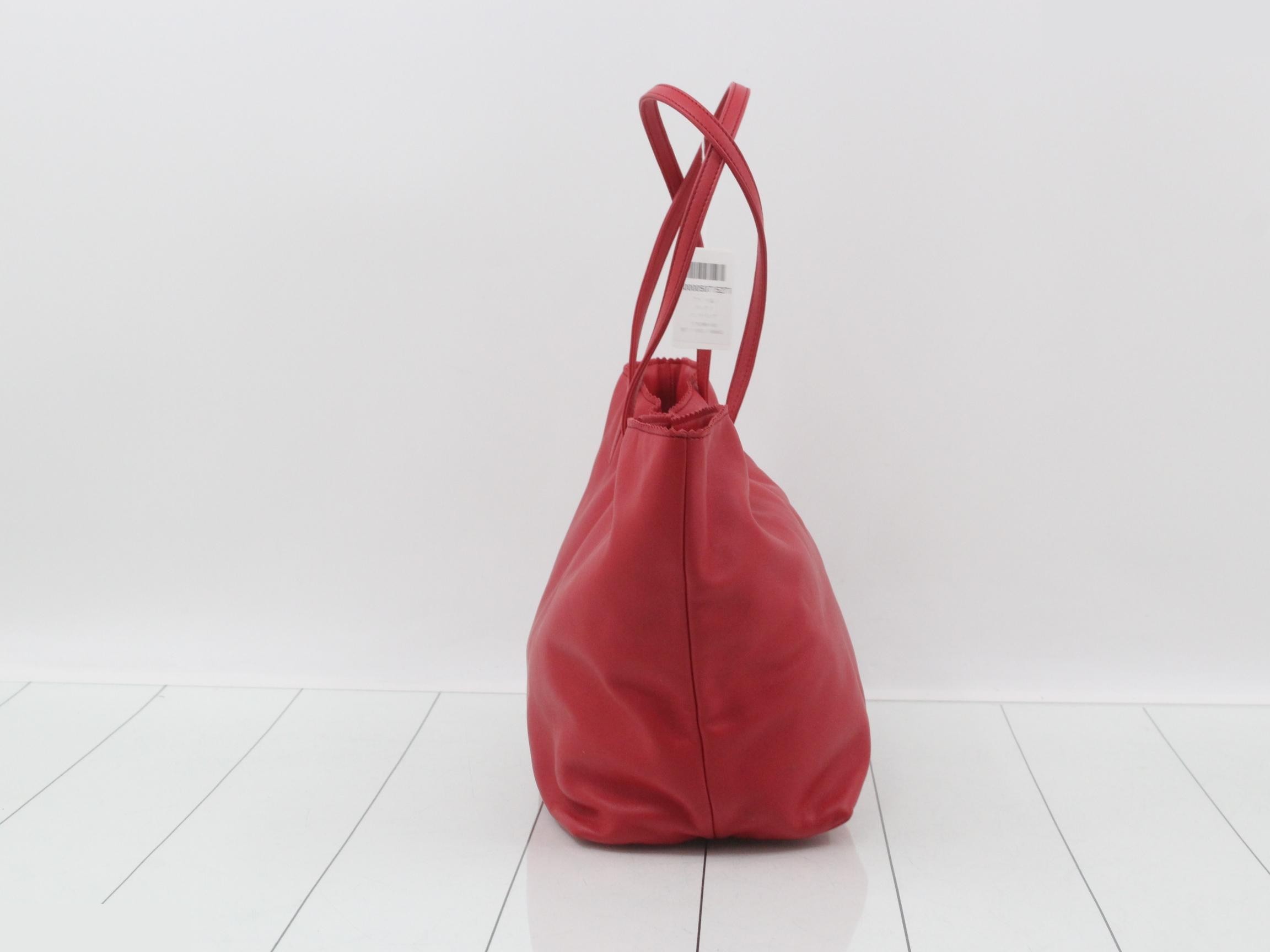 handbag — view 4