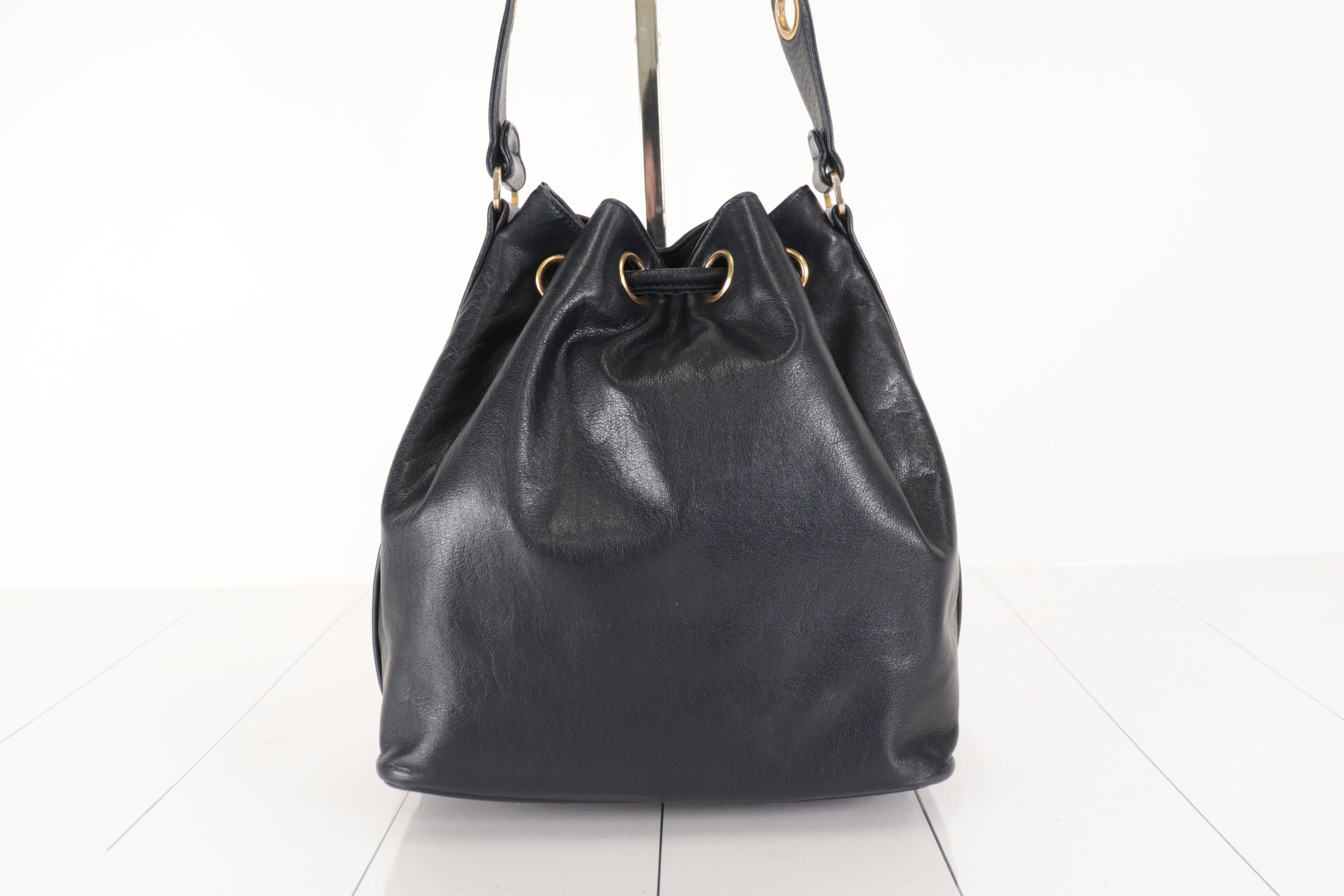 DecaCoco Drawstring Chain Shoulder Bag — view 3