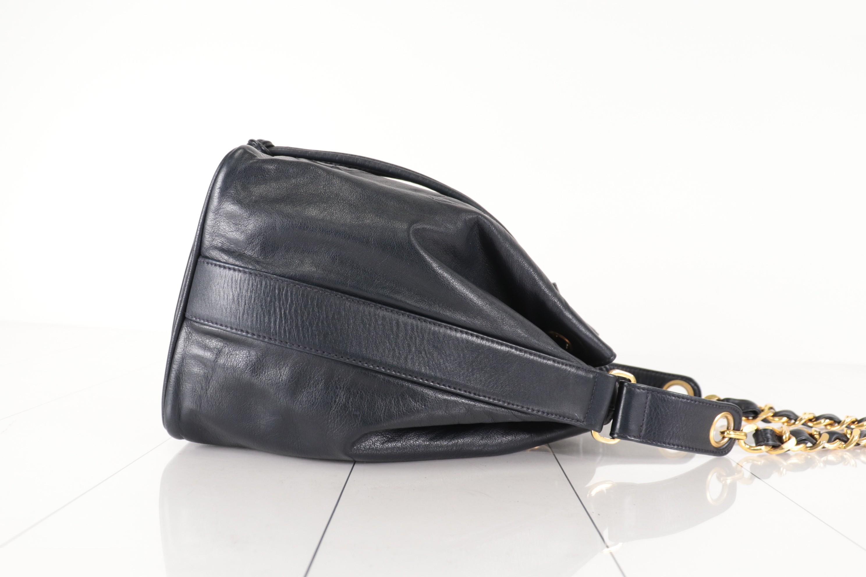 DecaCoco Drawstring Chain Shoulder Bag — view 5