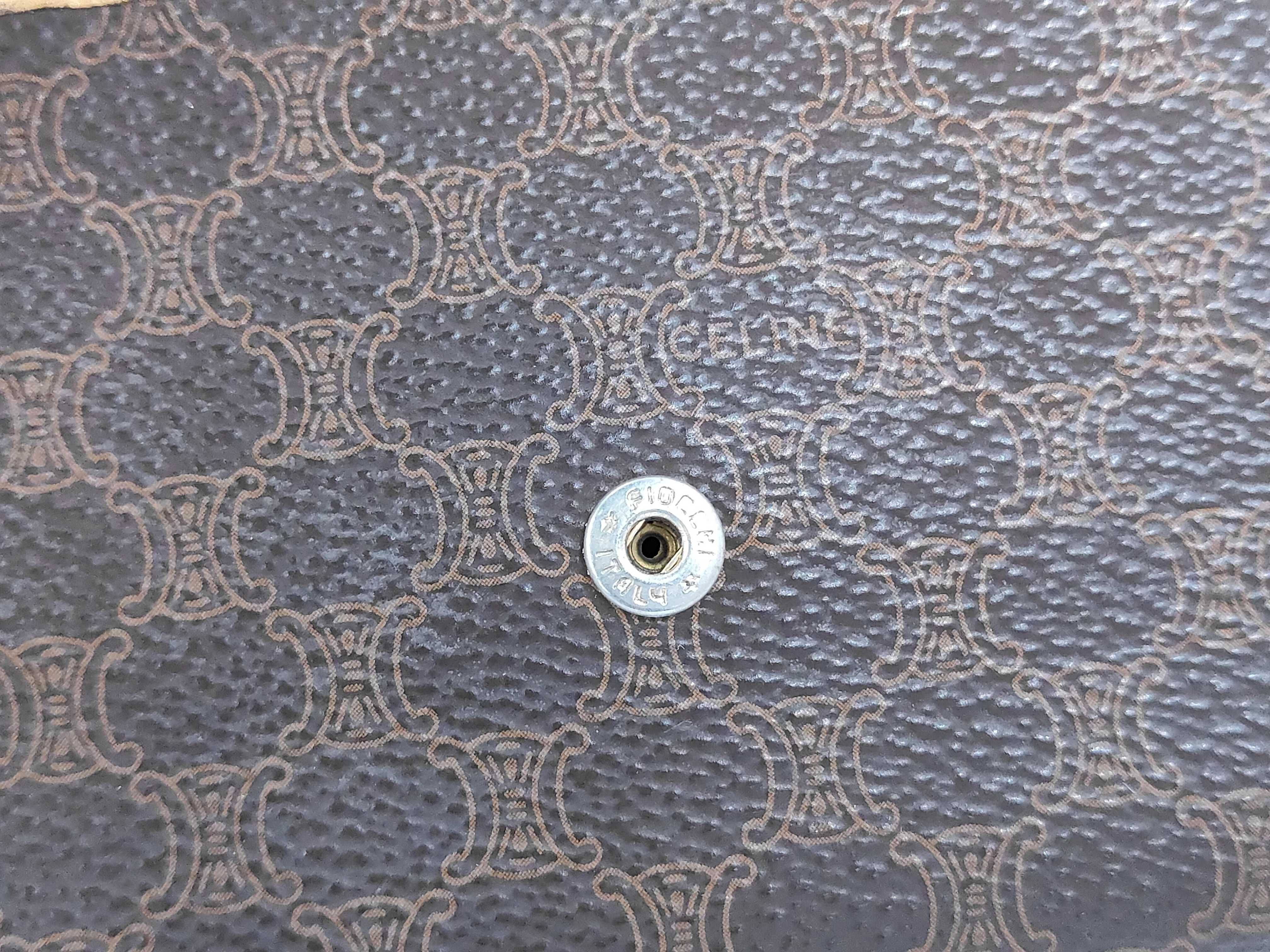 wallet — view 4