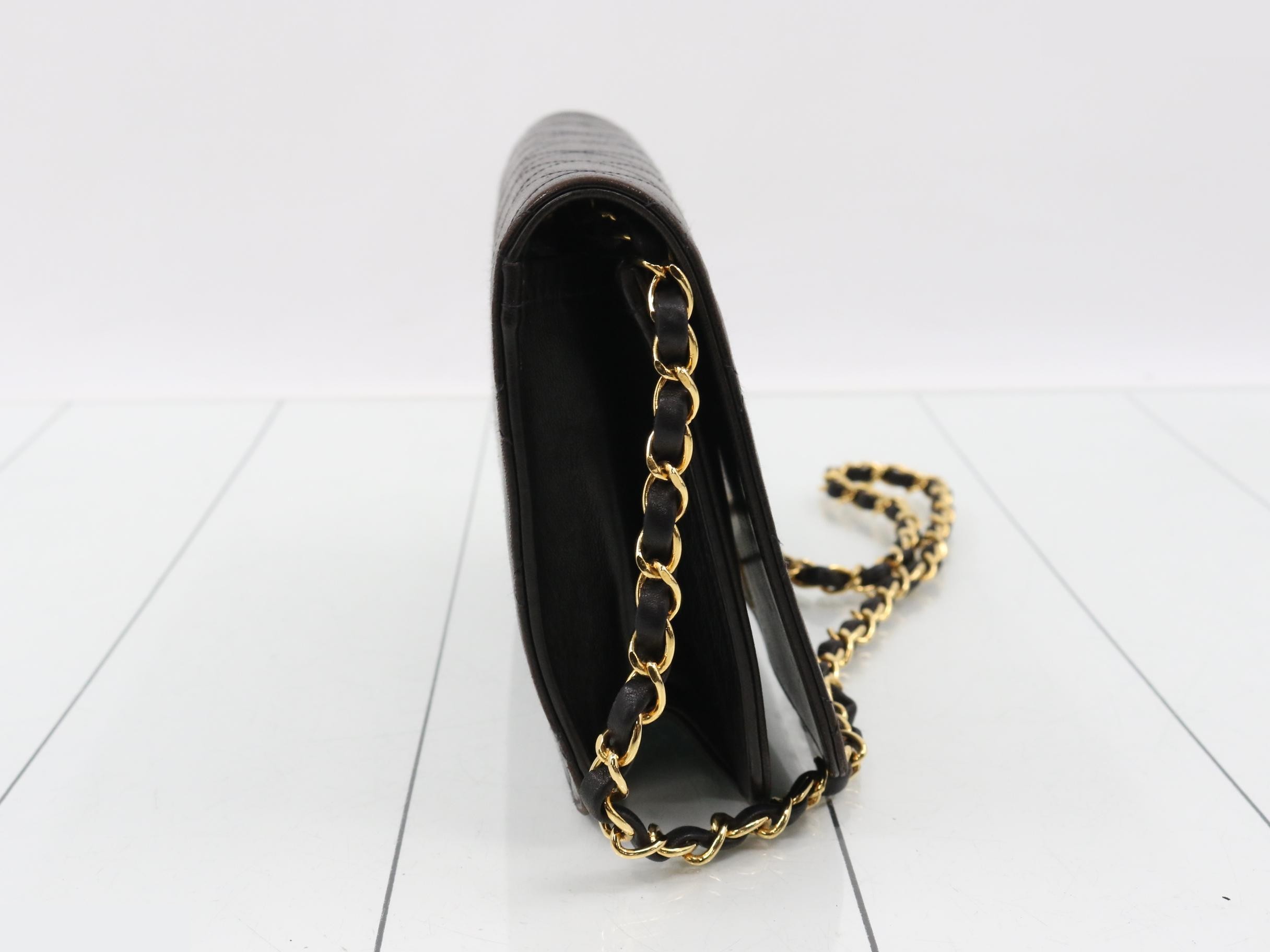 Push-lock lambskin matelassé chain shoulder bag — view 4