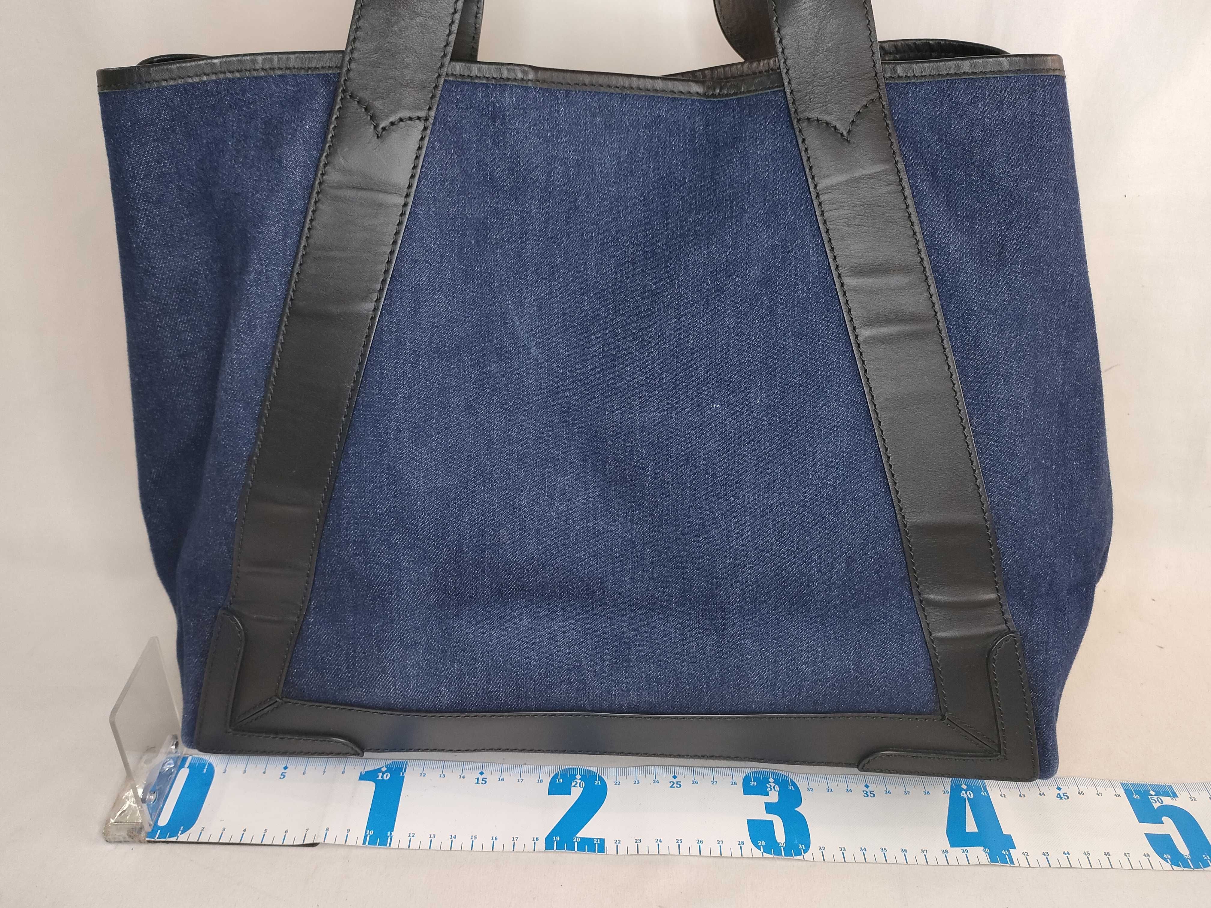 Navy Cabas M Tote Bag — view 2