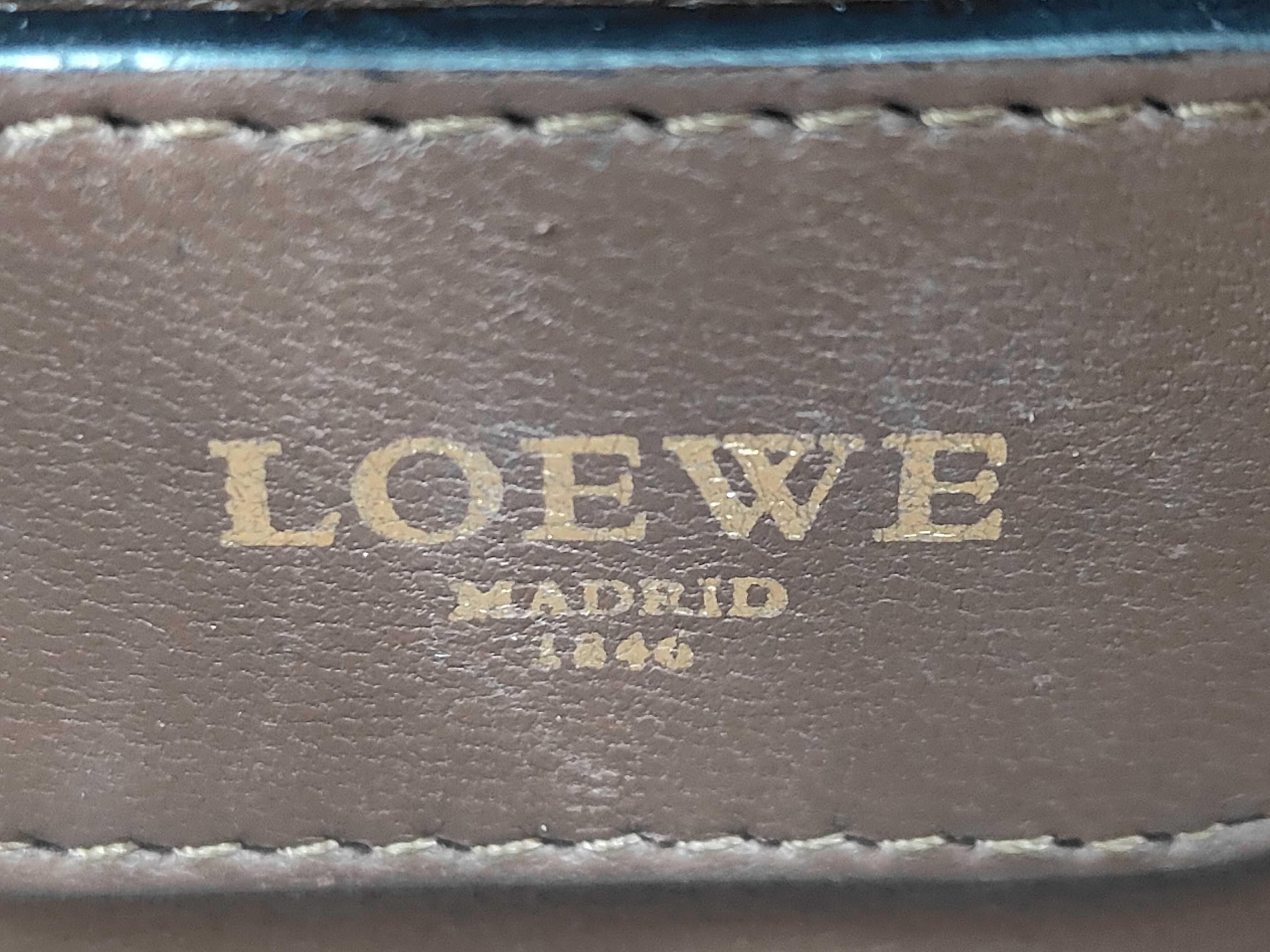 Amazona 28 Leather Handbag in Greige with Gold Hardware — view 10