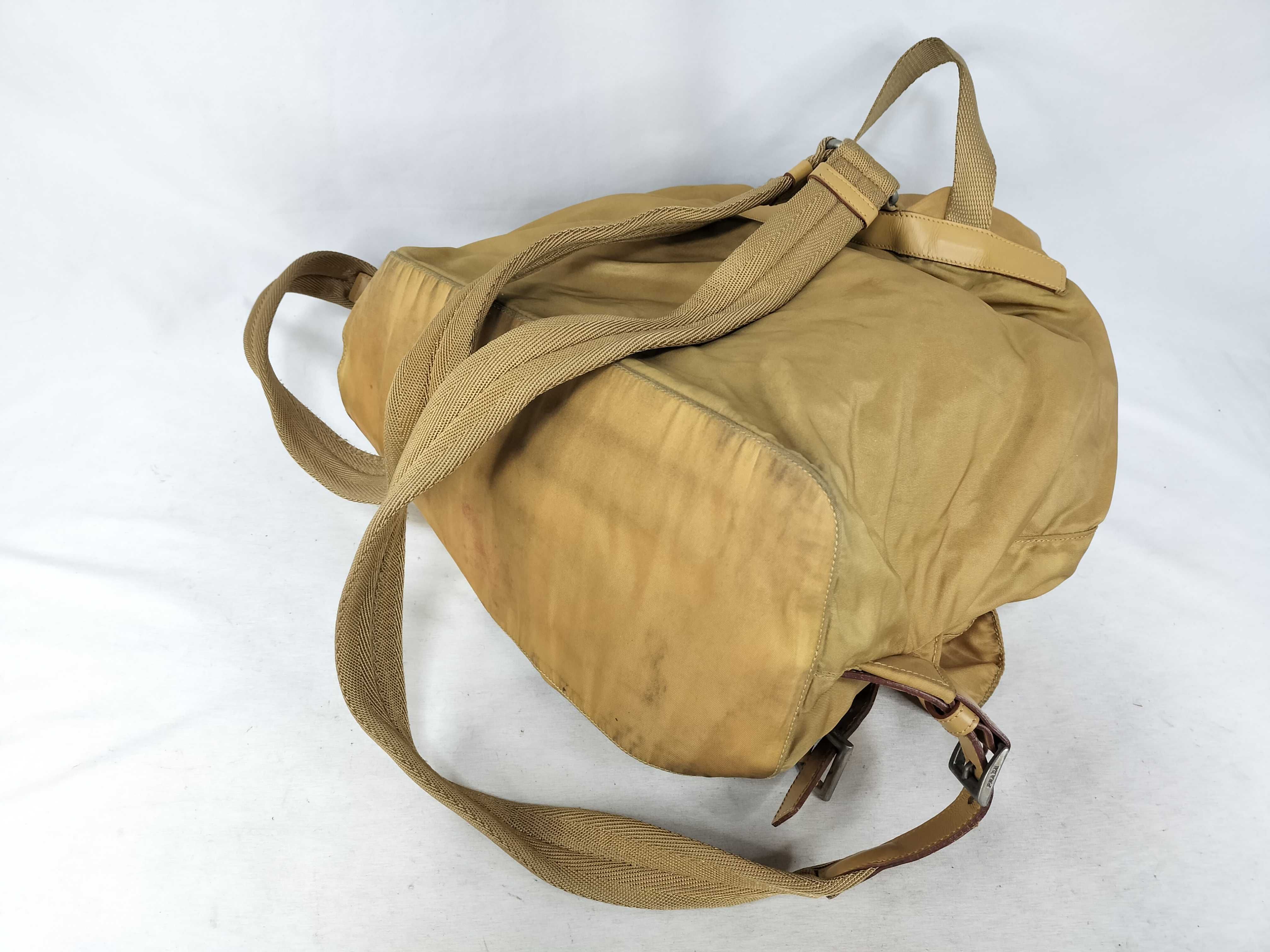 nylon backpack with Prada triangular logo. — view 3