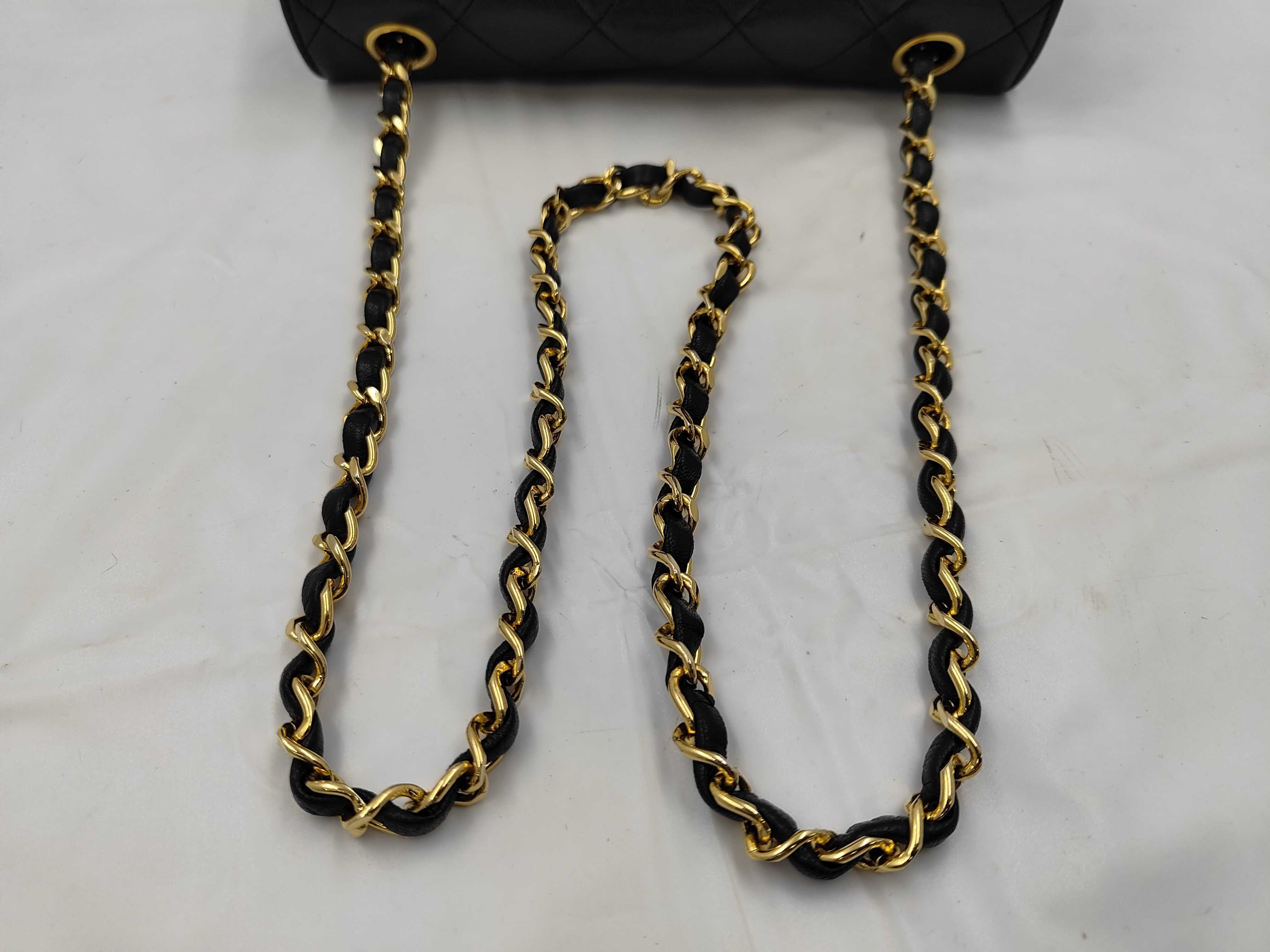 Matelassé Shoulder Bag, Black, Series 1 — view 3